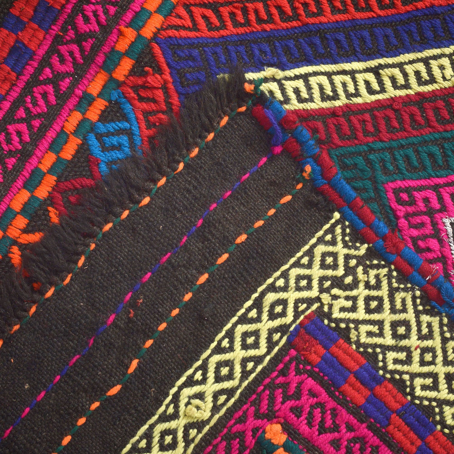 Handmade Suzani Kilim Runner 2' 4" x 9' 4" ft / 71 x 284 cm - No. W17150