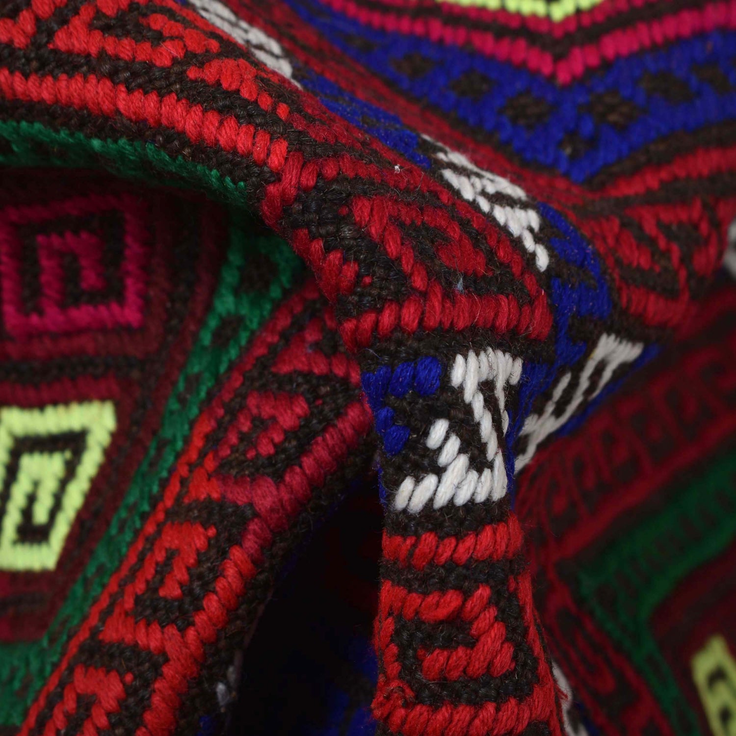 Long Kilim Runner 2' 6" x 9' 11" ft / 74 x 276 cm - No. W17682