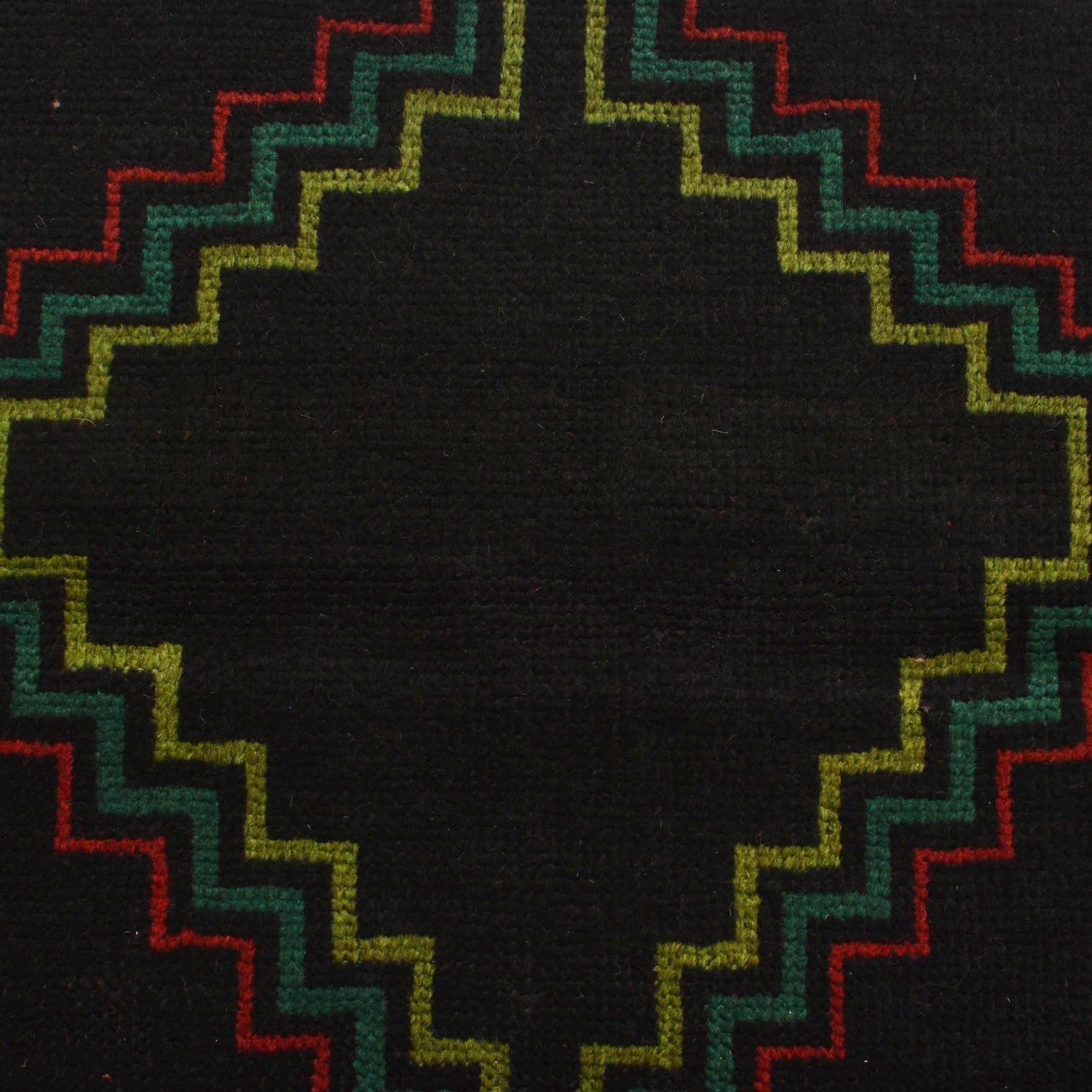 Black Color Baluchi Rug 4' 0" x 6' 9" ft / 122 x 206 cm - No. W27277