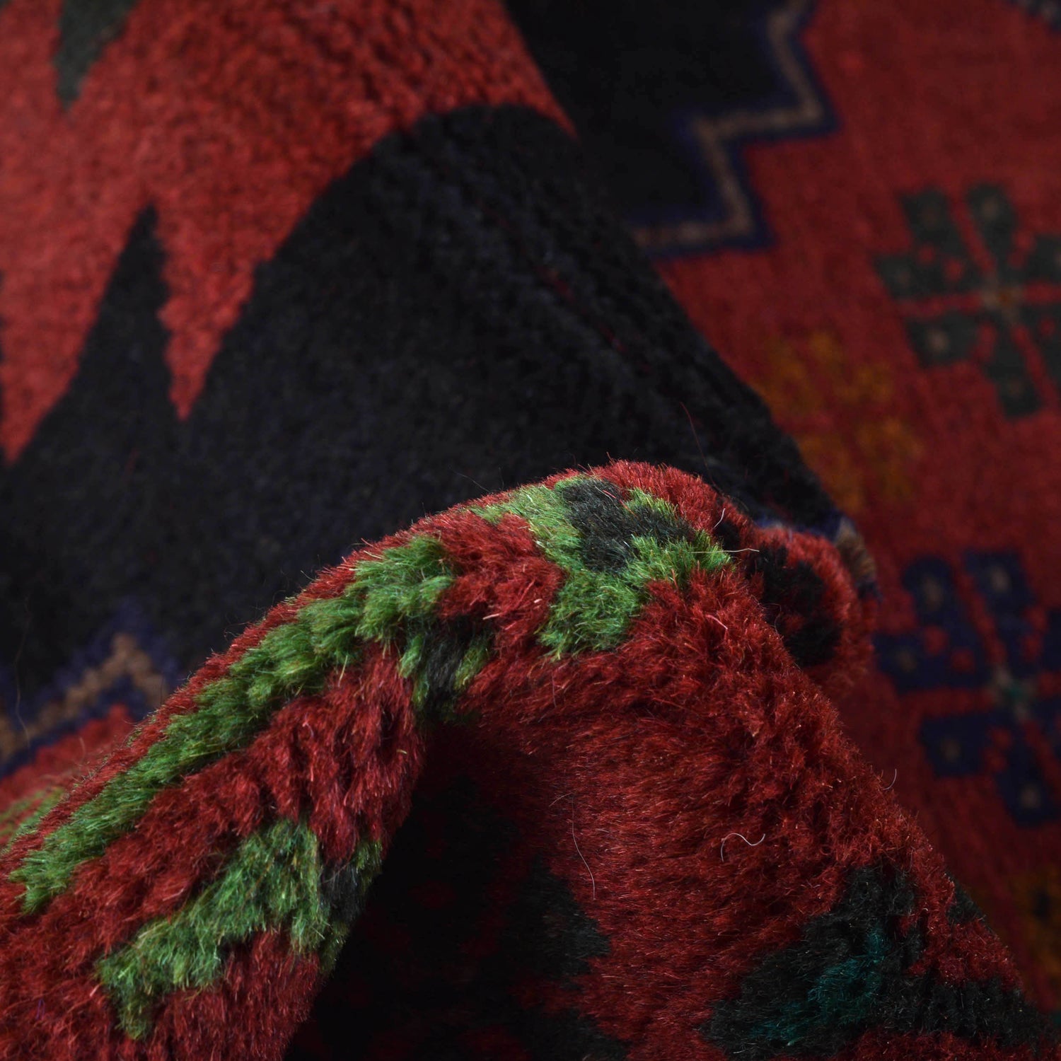 Handmade Balochi Rug 3' 11" x 6' 2" ft / 120 x 187 cm - No. W27345