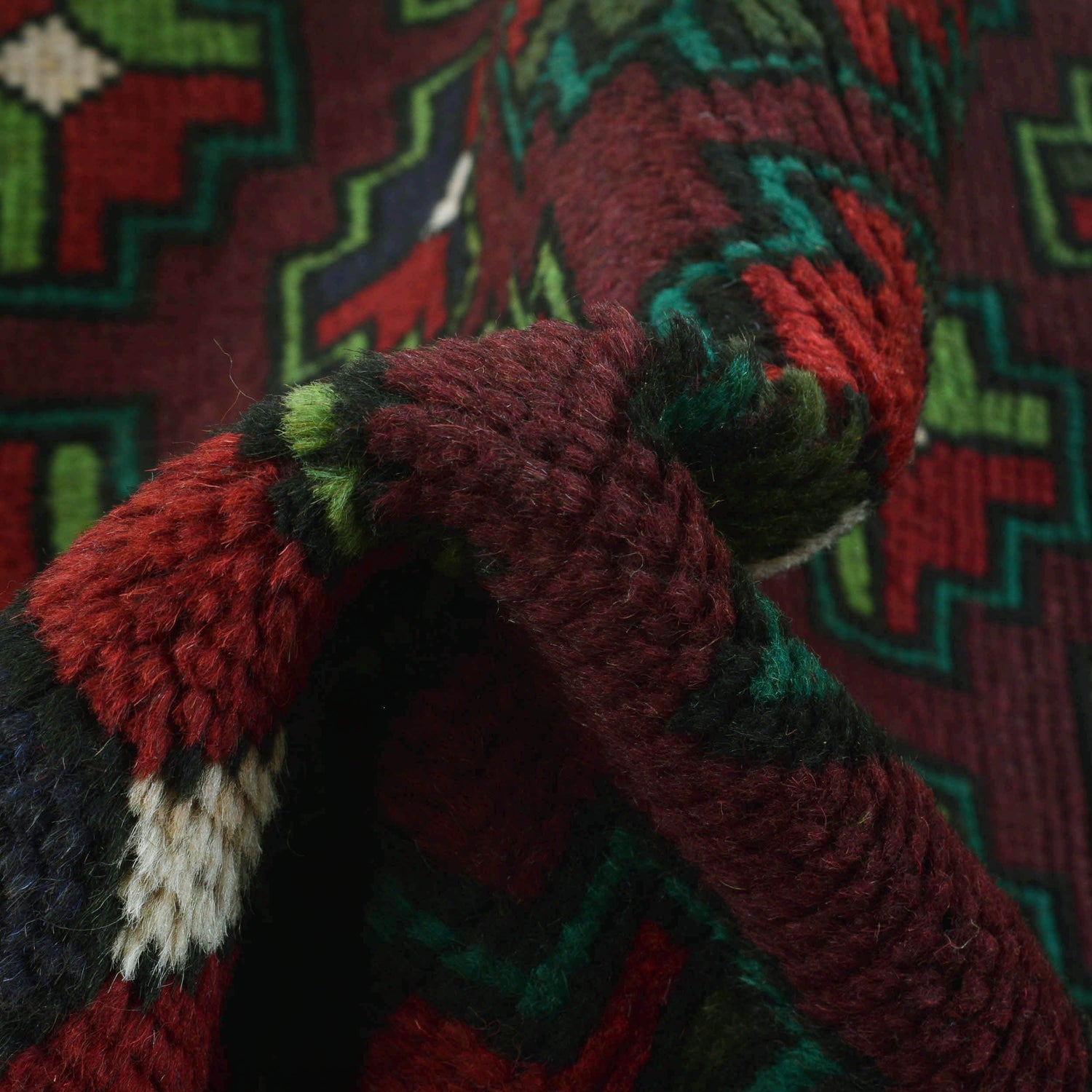 Tribal Baloch Rug 4' 0" x 6' 4" ft / 122 x 194 cm - No. W27433