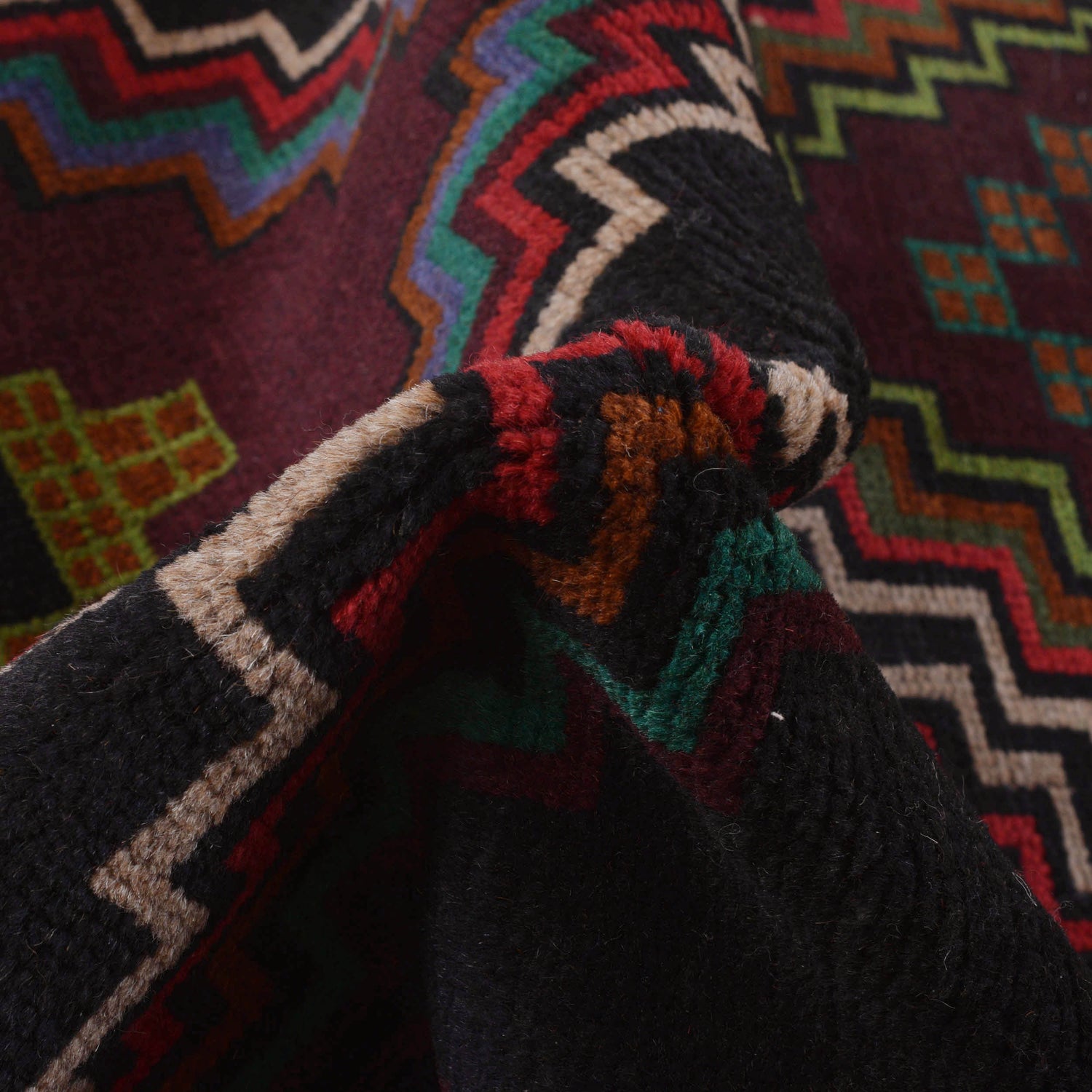 Tribal Baloch Rug 4' 1" x 5' 11" ft / 125 x 180 cm - No. W27442