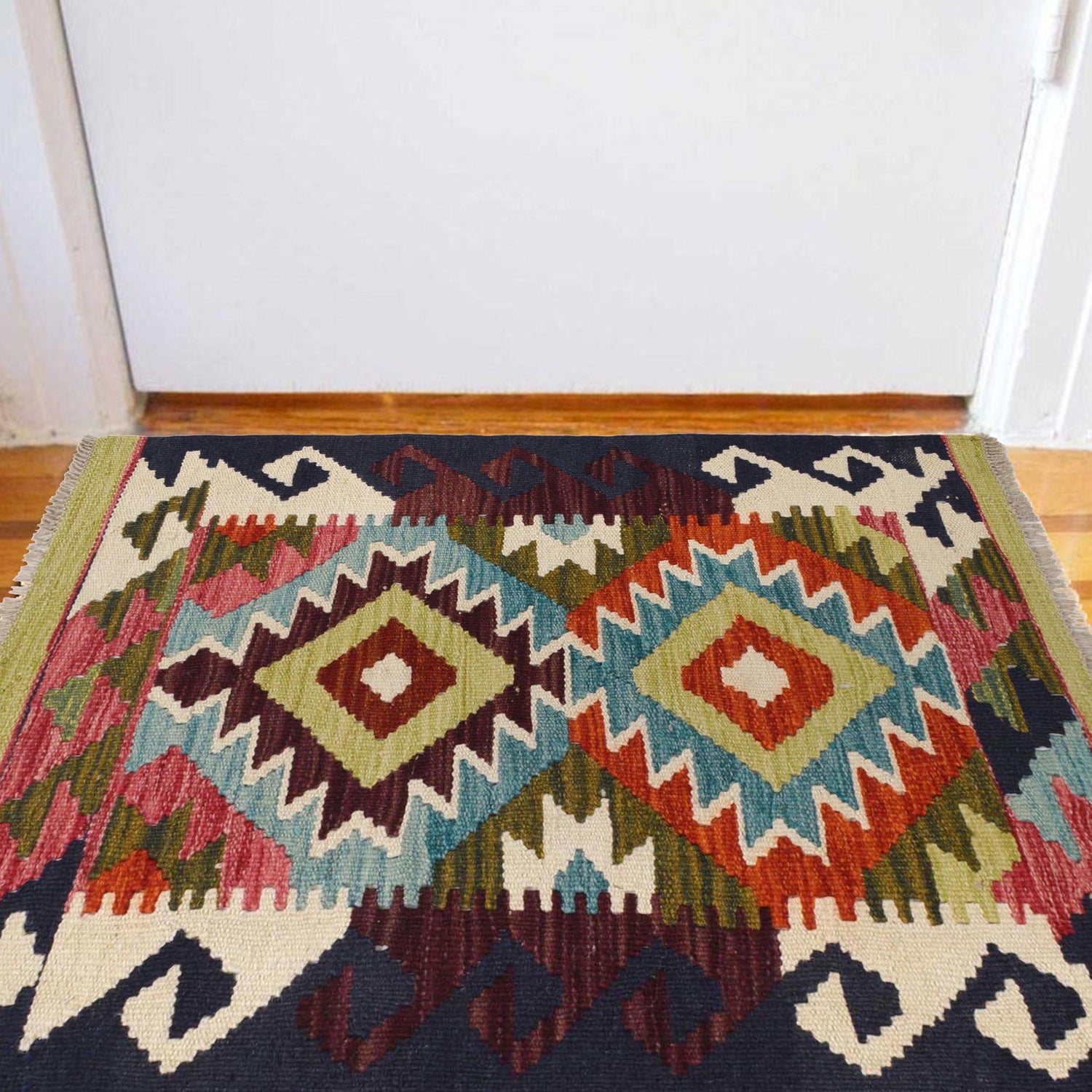 Handmade Vegetable Kilim 2' 2 x 2' 10" ft / 66 x 86 cm - No. W30777