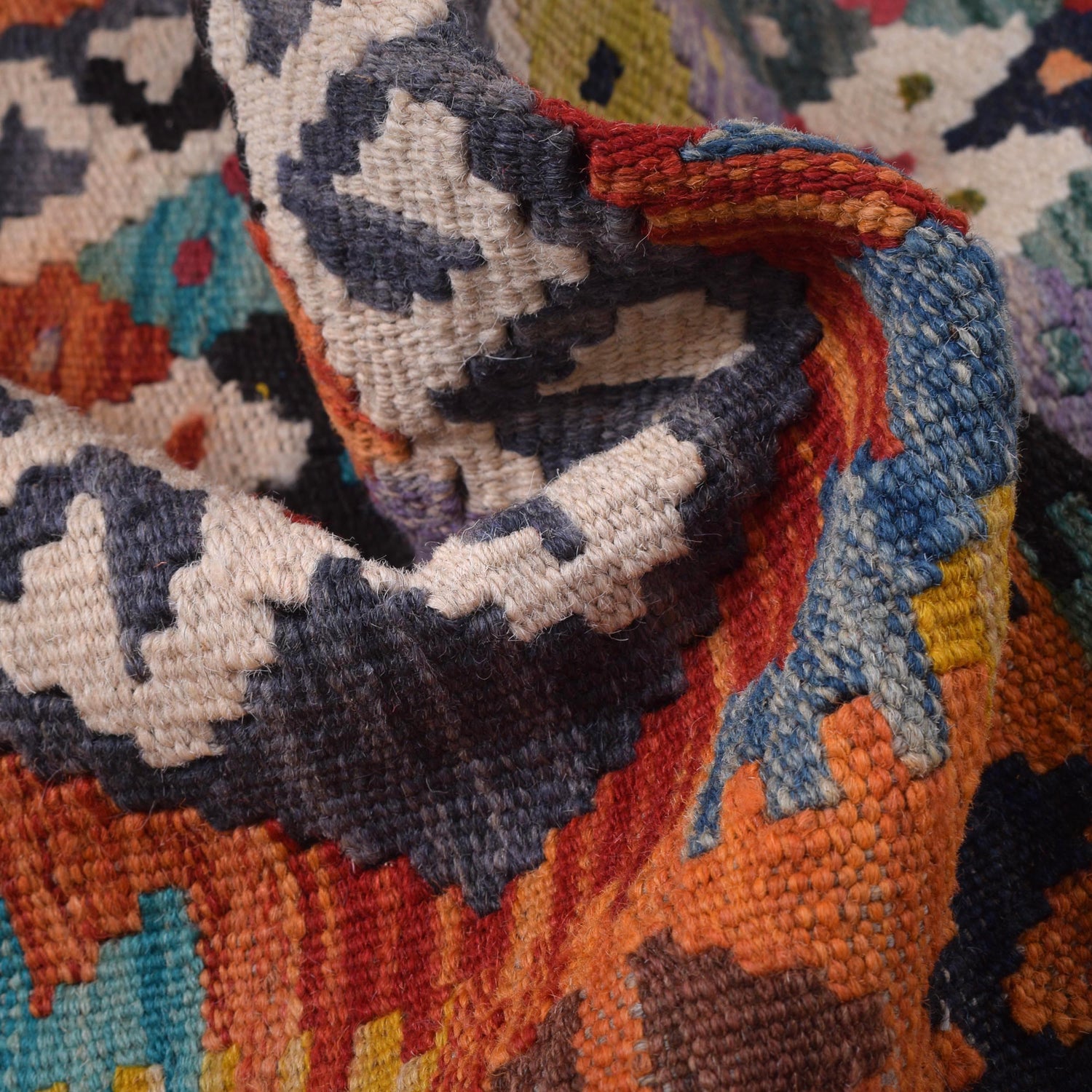 Hand Woven Wool Kelim Runner 2' 8" x 9' 9" ft / 80 x 296 cm - No. W31127