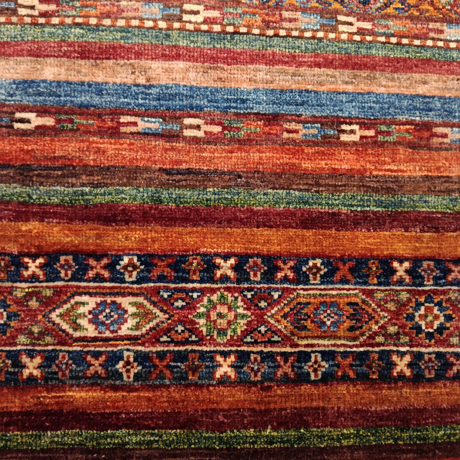 Hand Knotted Khurjeen Oriental Rug 2' 11" x 3' 9" ft / 90 x 115 cm - No. W32074