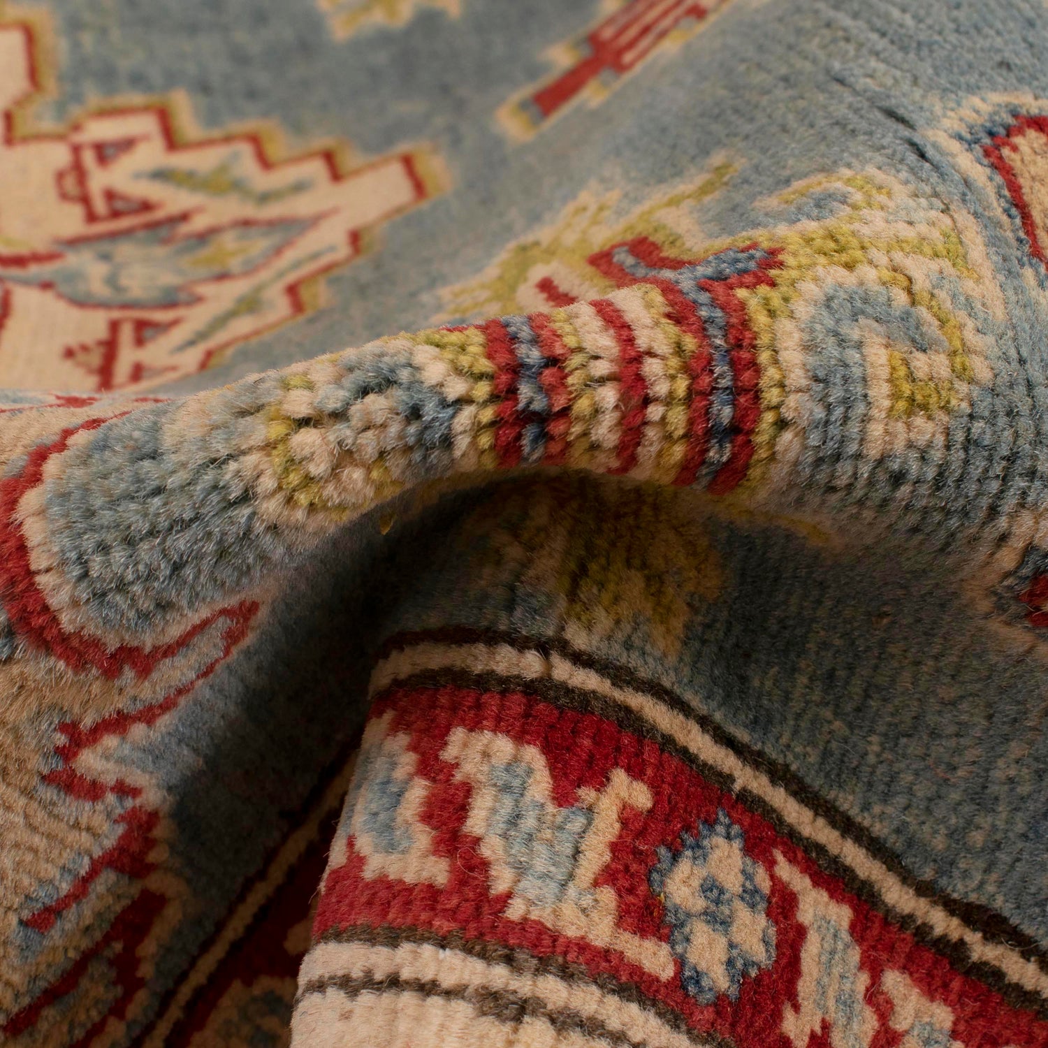 Handmade Kazak Area Rug 3' 11" x 5' 7" ft / 118 x 170 cm - No. W34028