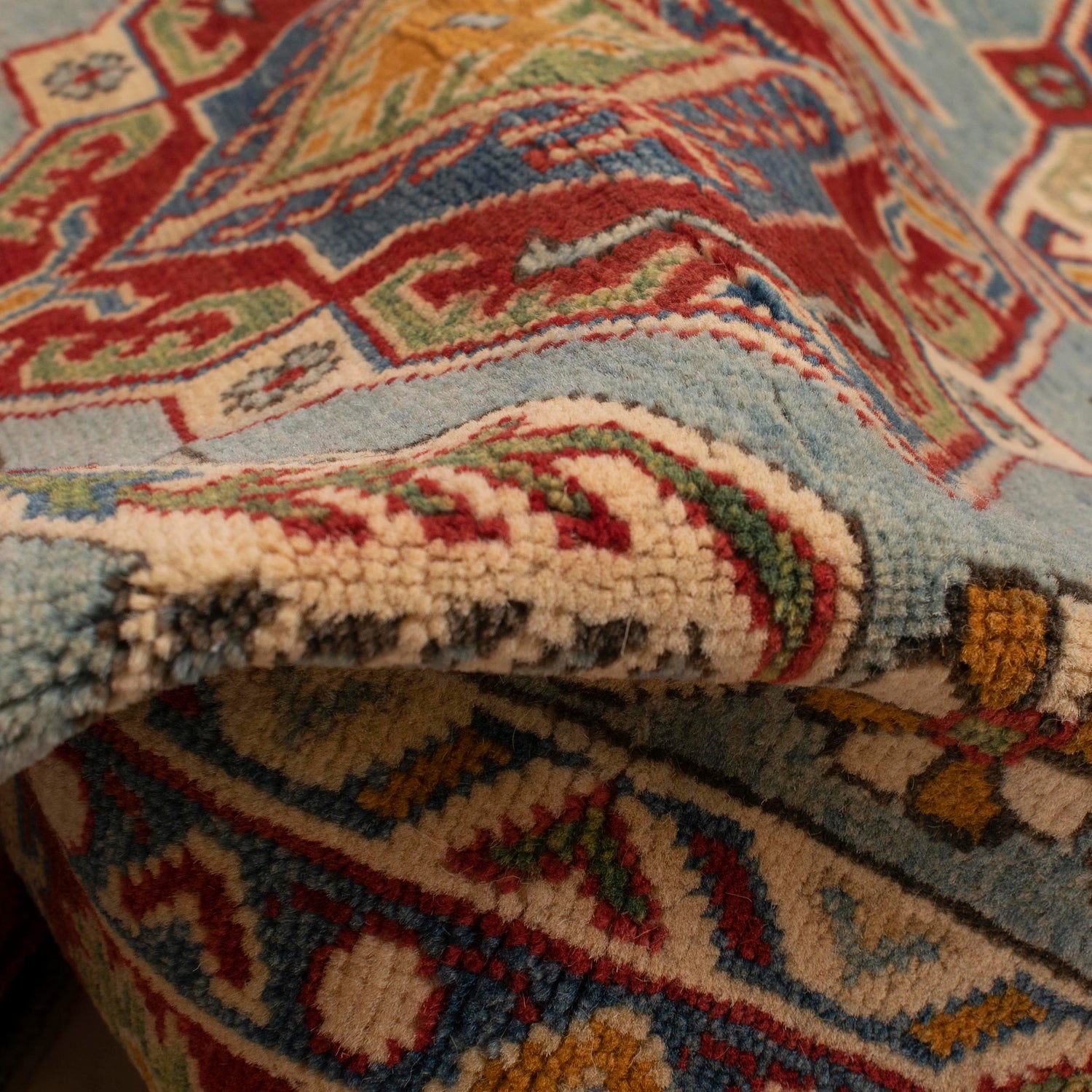 Hand knotted Kazak Carpet 3' 11" x 5' 5" ft / 120 x 166 cm - No. W34068