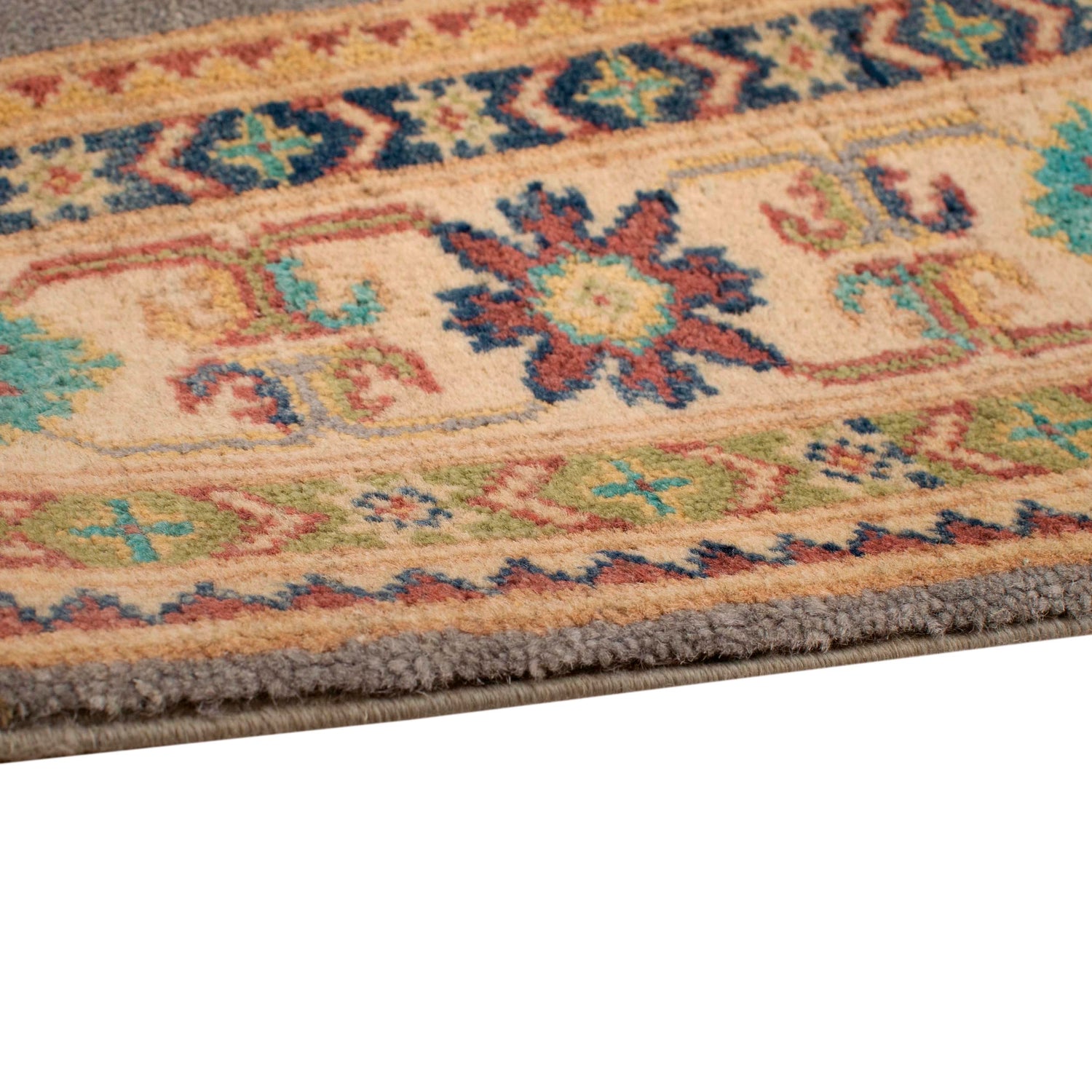 Oriental Kazak Rug 4' 0" x 5' 8" ft / 122 x 173 cm - No. W34070