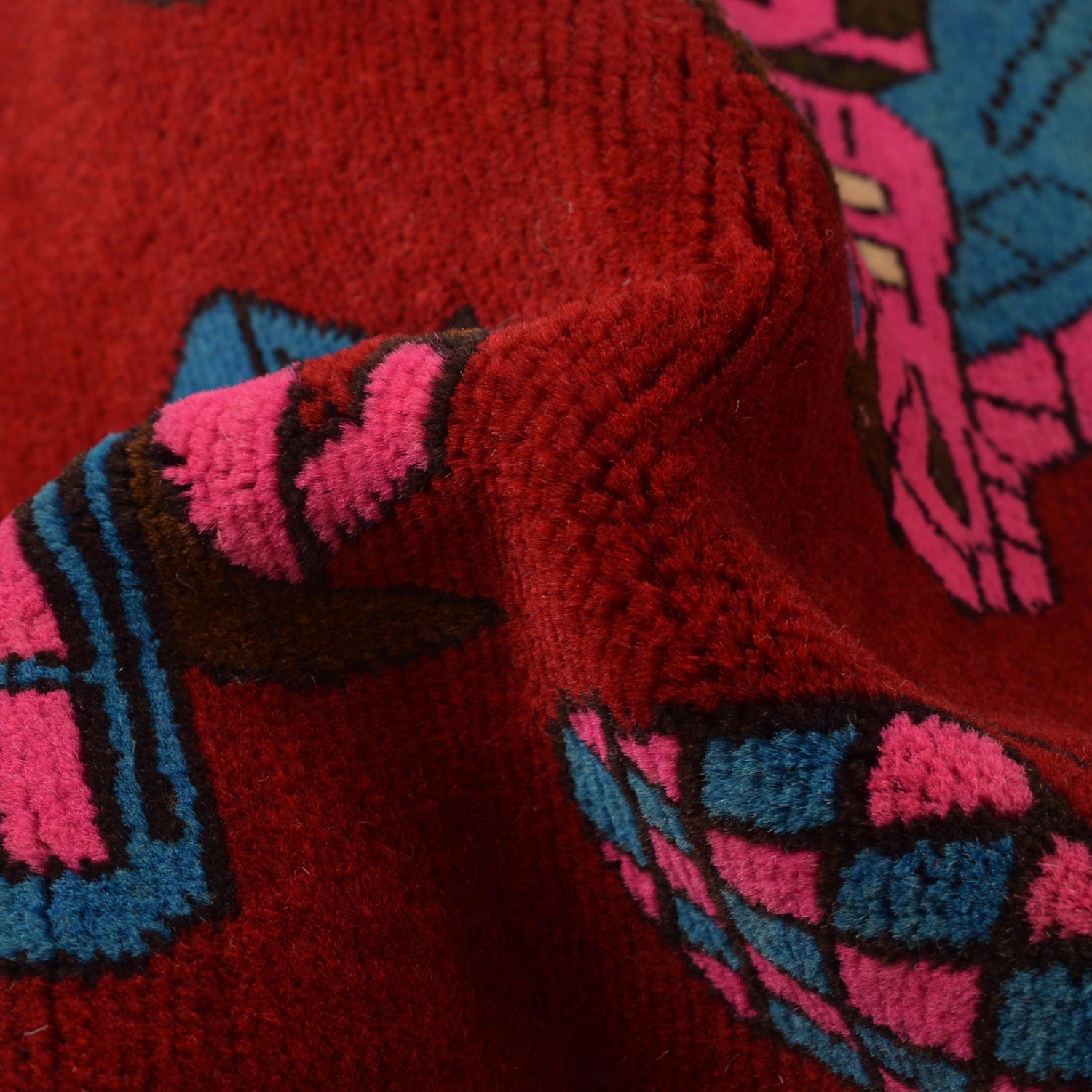 Handcrafted Afghan War Rug 4' 2" x 6' 2" ft / 127 x 187 cm - No. W34101