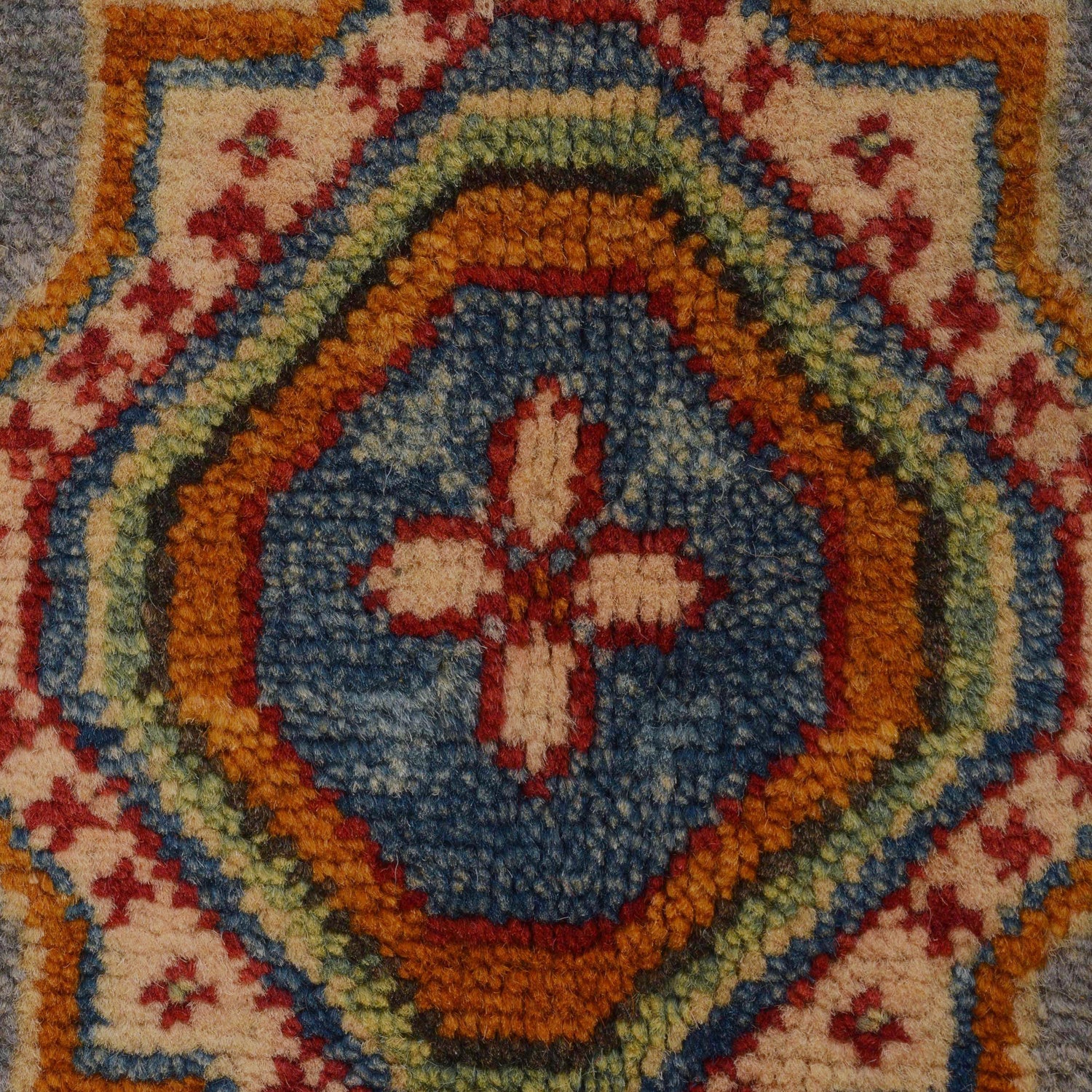 Hand knotted Kazak Carpet 3' 5" x 5' 1" ft / 104 x 156 cm - No. W34127