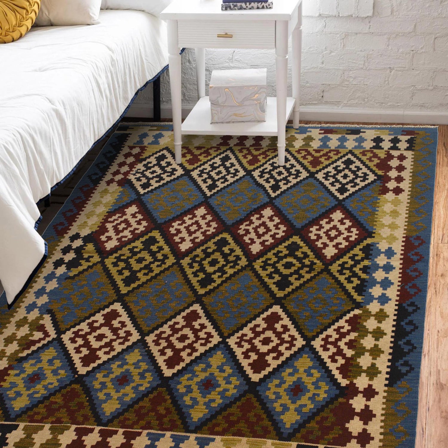 Hand Woven Wool Kelim 5' 2" x 6' 5" ft / 157 x 196 cm - No. W35541