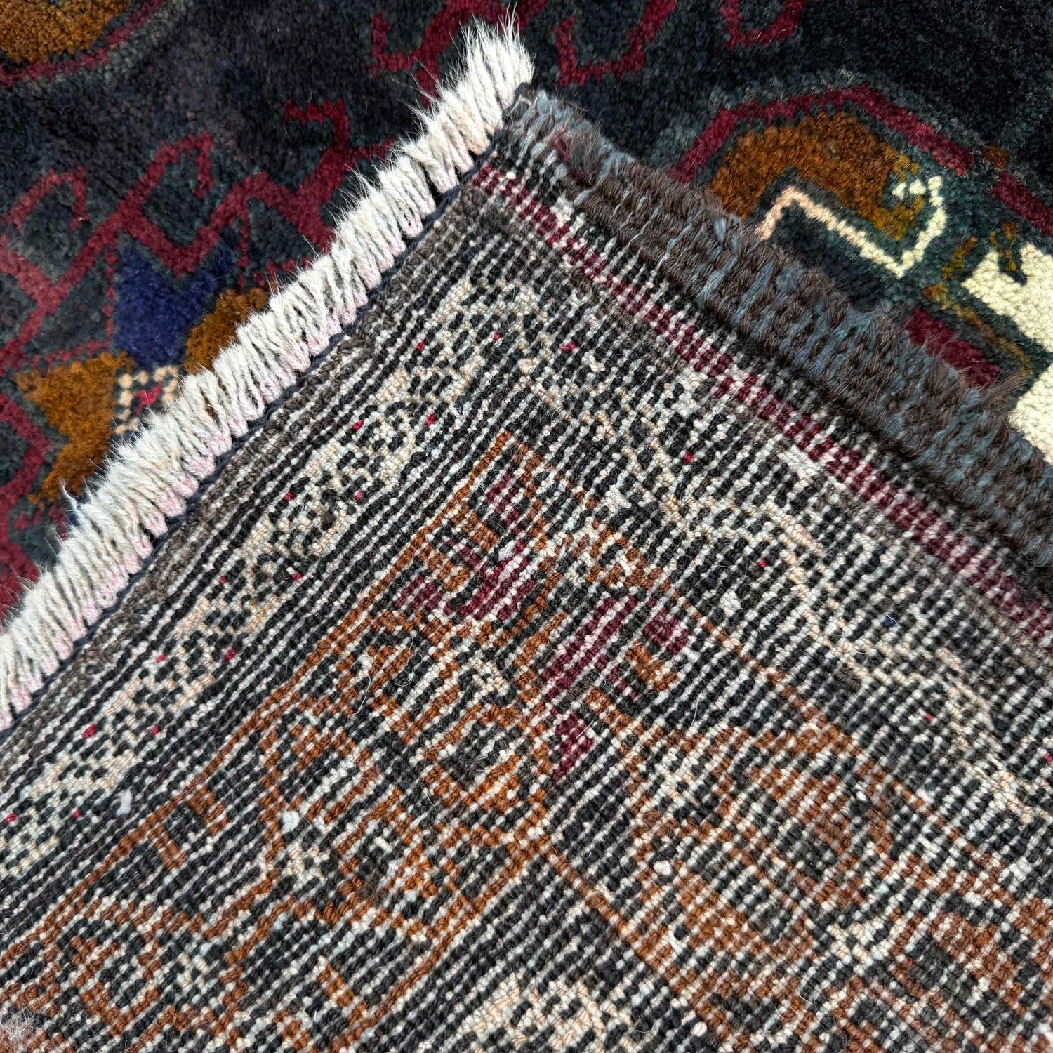 Baluch Medium Size Rug 4' 8" x 8' 11" ft / 142 x 271 cm - No. W36716
