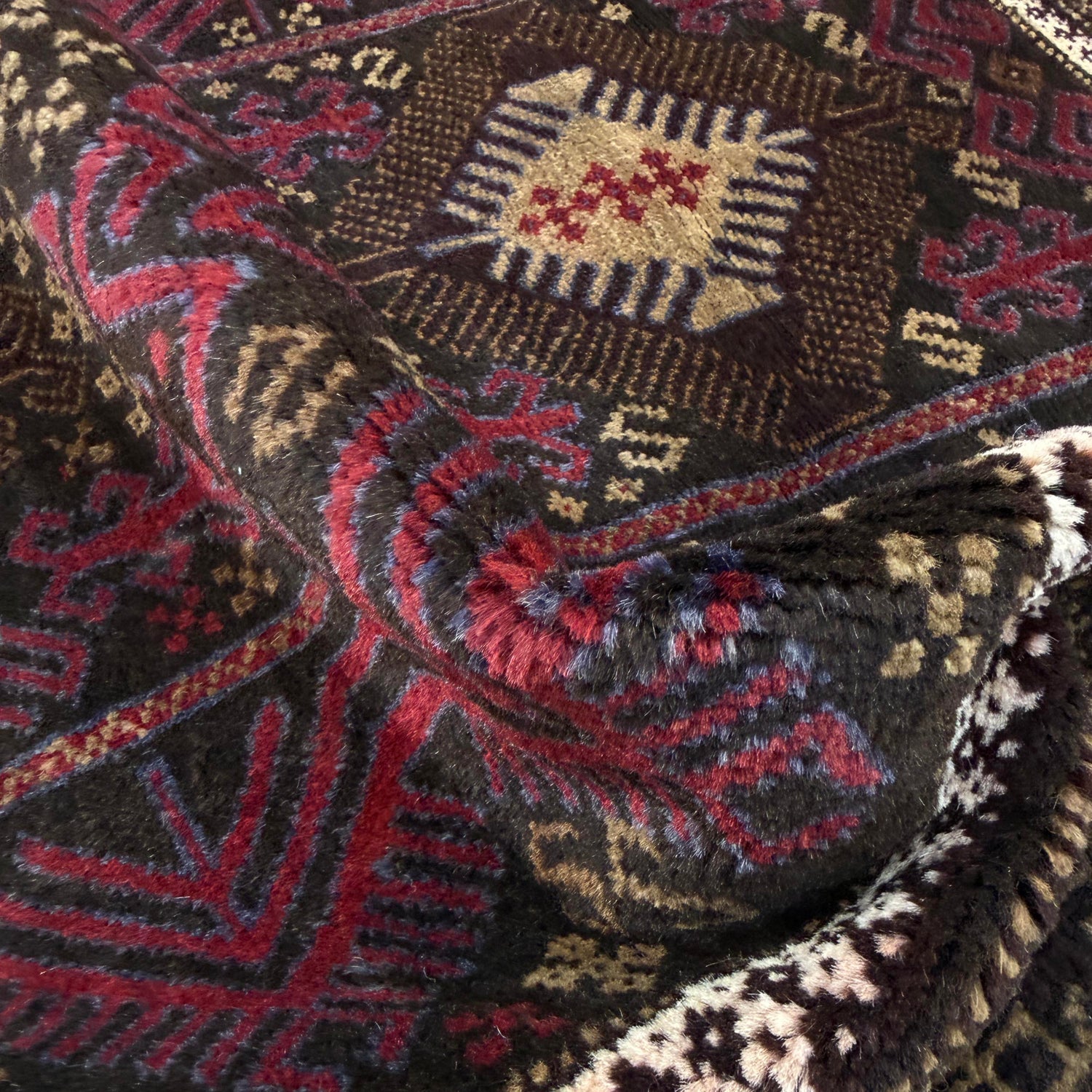 Hand Knotted Baluchi Rug 3' 1" x 4' 4" ft / 94 x 132 cm - No. W37608