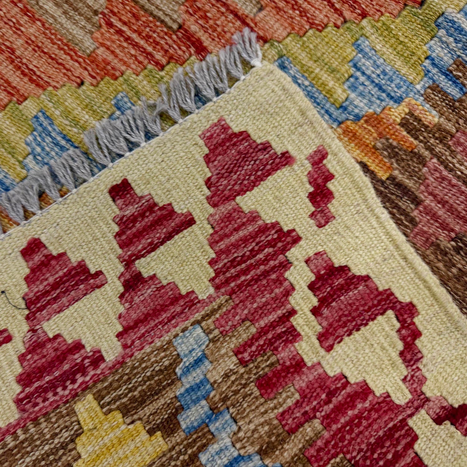 Hand Made Afghan Kilim 3' 5" x 3' 8" ft / 103 x 112 cm - No. W38237
