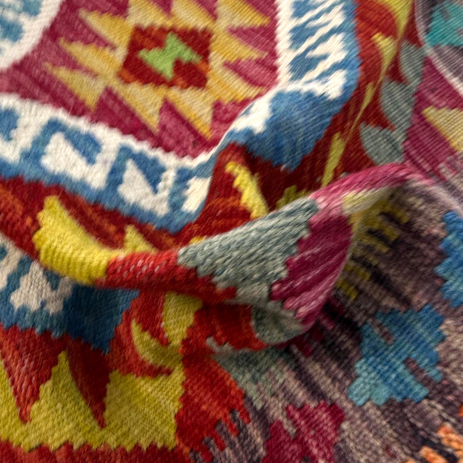 Handmade Turkish Design Wool Kilim 2' 9" x 3' 10" ft / 84 x 116 cm - No. W38561
