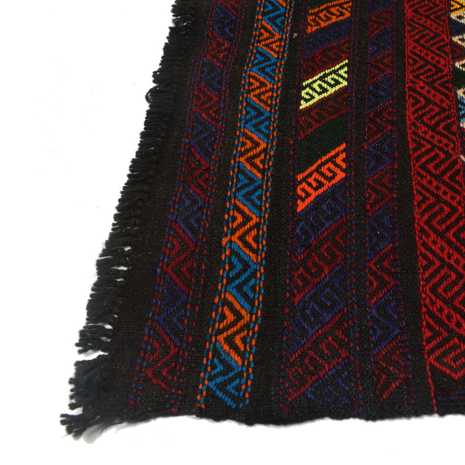 Hand Knotted Suzuni Kelim 4' 5" x 6' 11" ft / 134 x 212 cm - No. Y12935