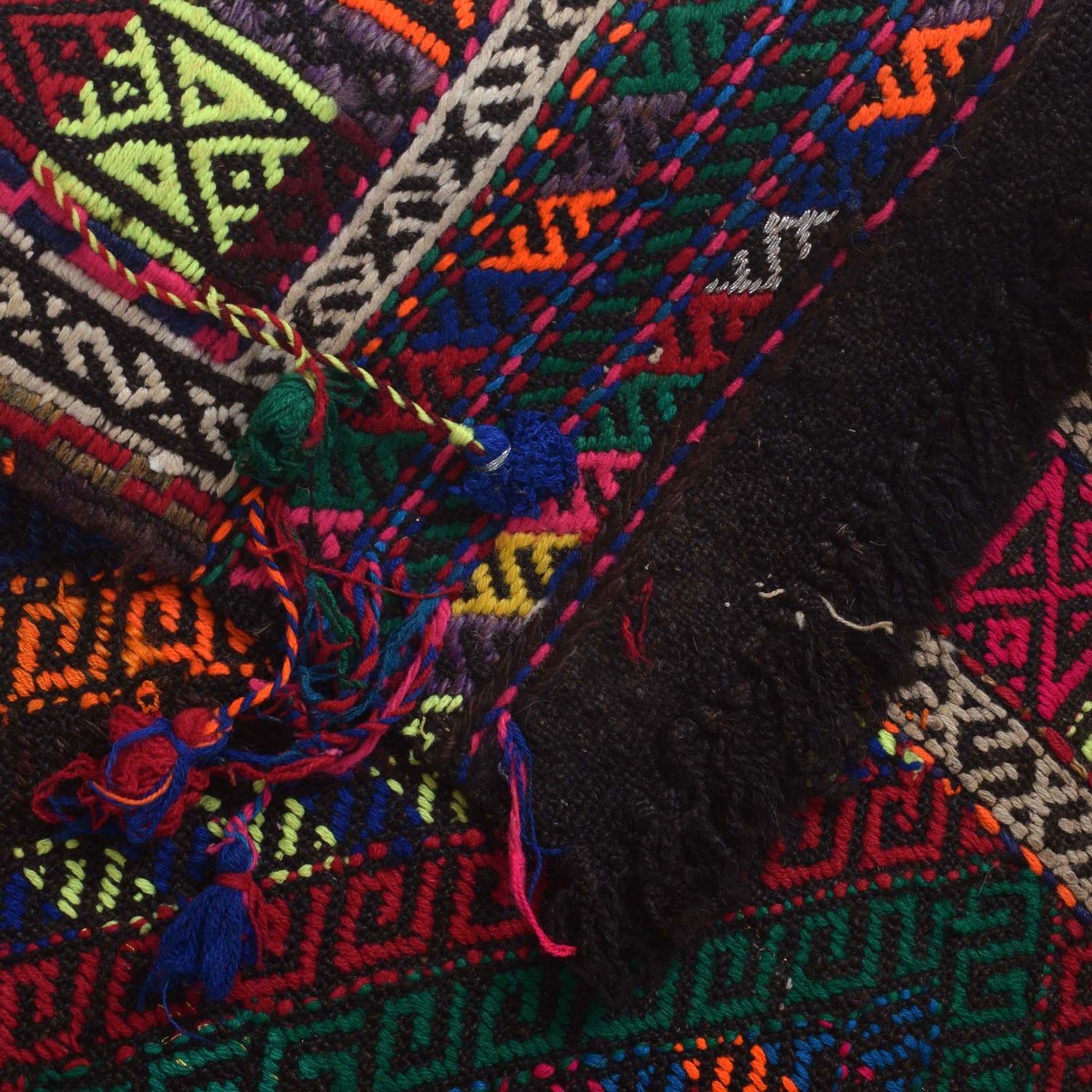 Handmade Suzani Kilim Runner 2' 2" x 5' 5" ft / 67 x 165 cm - No. Y14102