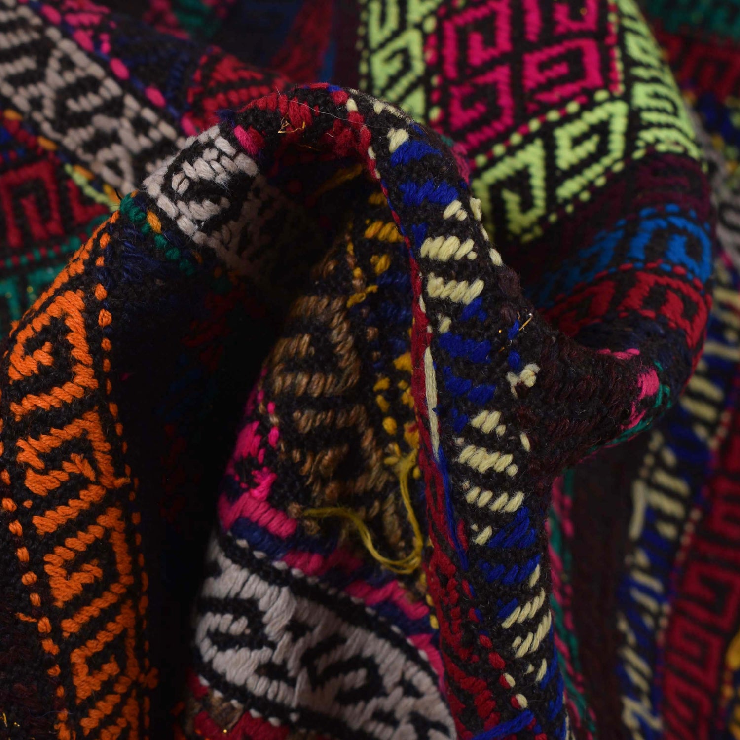 Handmade Suzani Kilim Runner 2' 2" x 5' 5" ft / 67 x 165 cm - No. Y14102