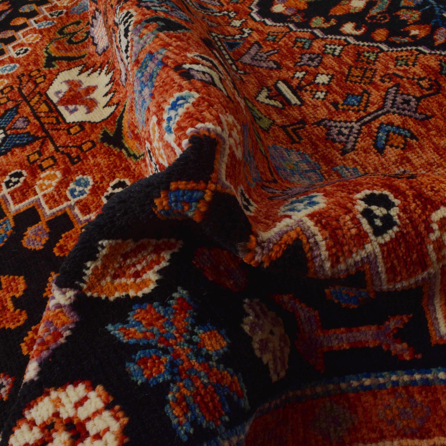 Shirazi Hand Knotted Carpet 6' 8" x 9' 8" ft / 202 x 295 cm - No. Y35651