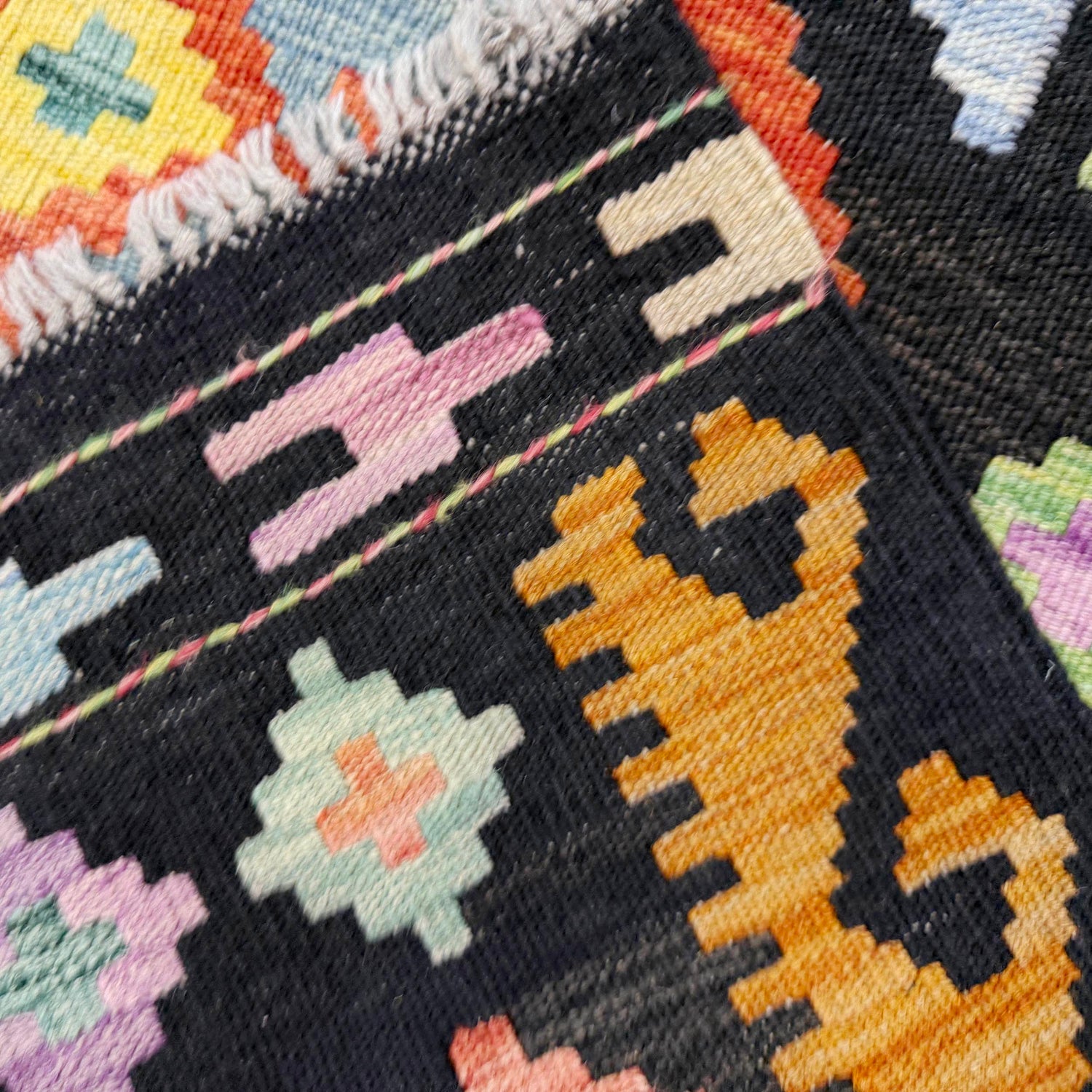 Medium Size Chobi Kilim 5' 10" x 7' 9" ft / 179 x 236 cm - No. Y39091