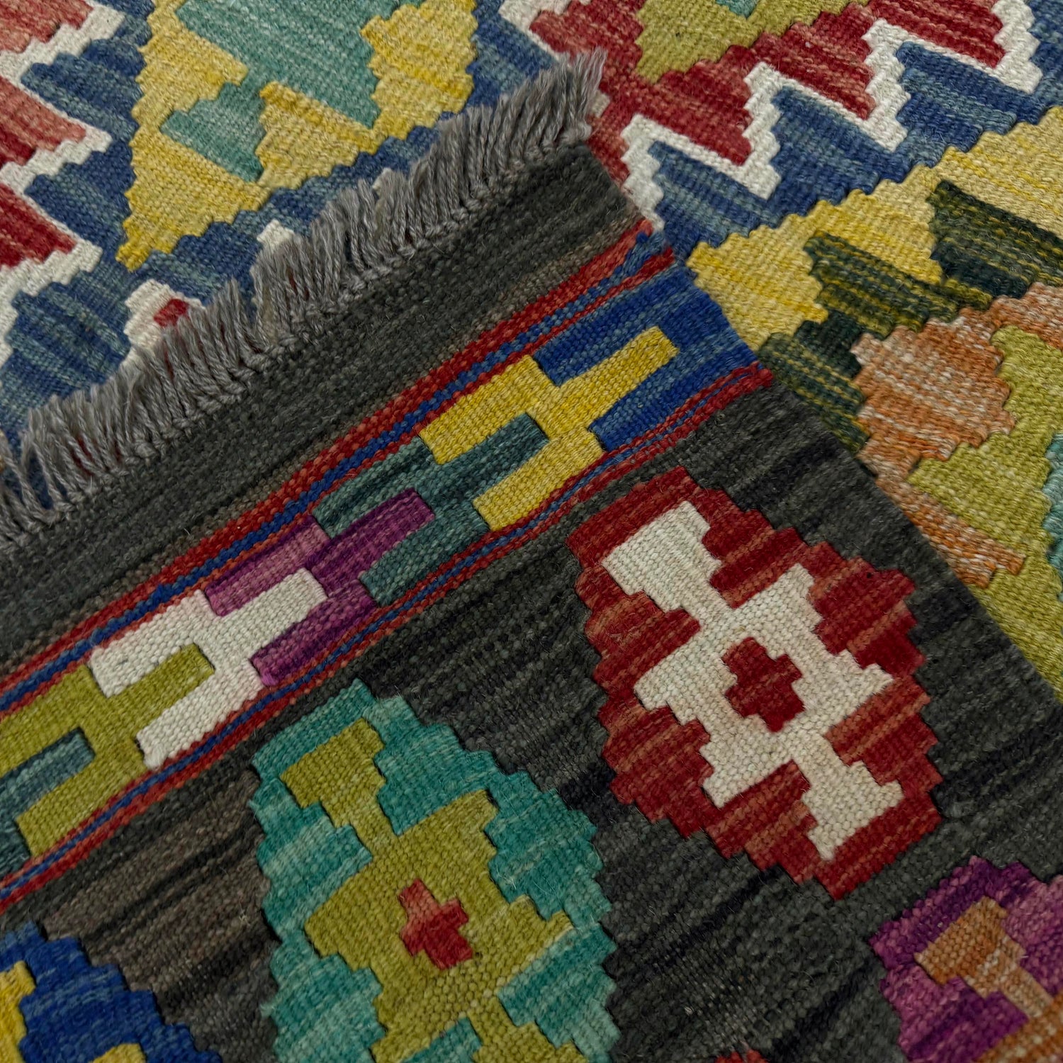 Hand Knotted Flatweave Kilim 3' 5" x 5' 3" ft / 103 x 161 cm - No. Y39163