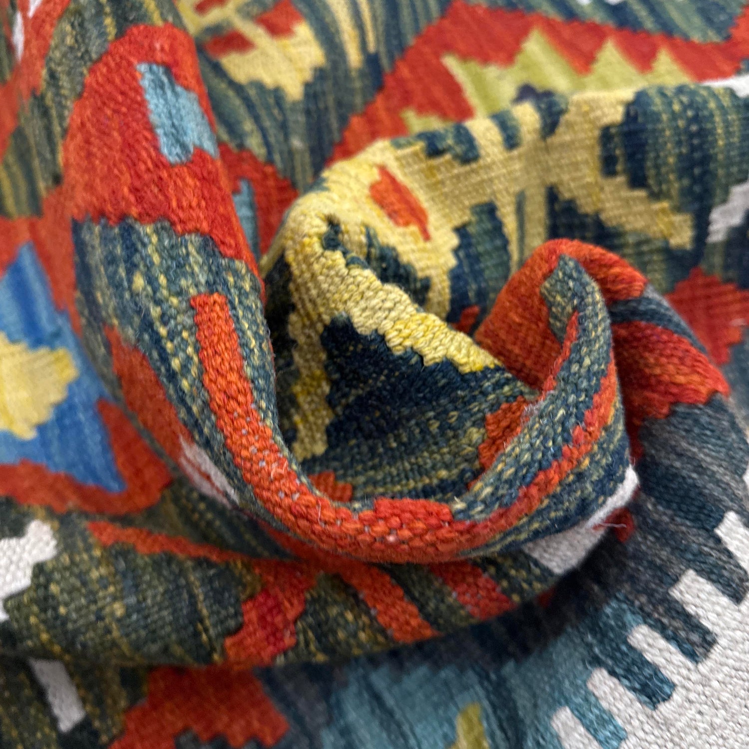 Hand Made Afghan Kilim 5' 1" x 6' 7" ft / 155 x 200 cm - No. Y39247