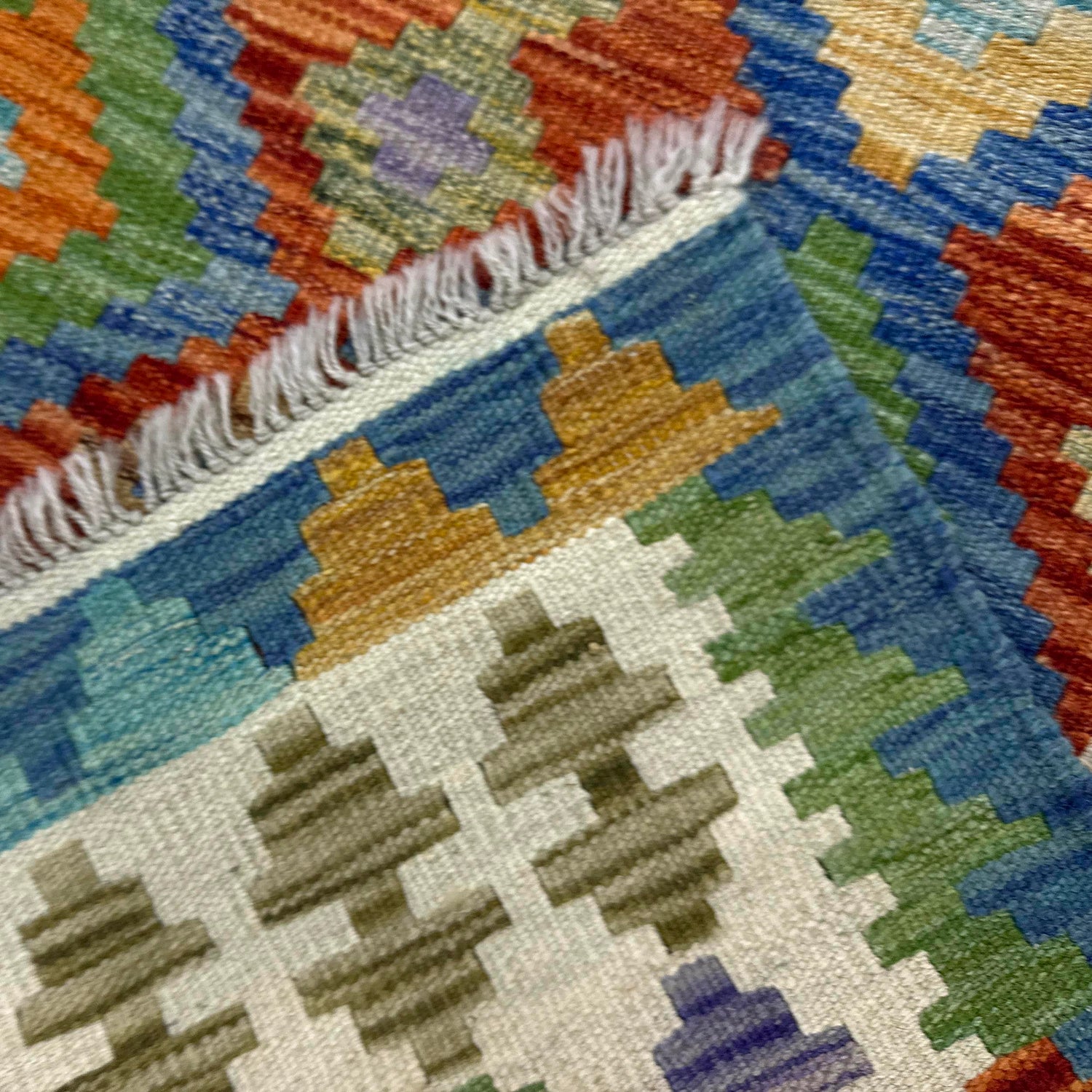 Multi Color ful Flat-Weave Wool Kilim 5' 1" x 6' 6" ft / 156 x 198 cm - No. Y39248
