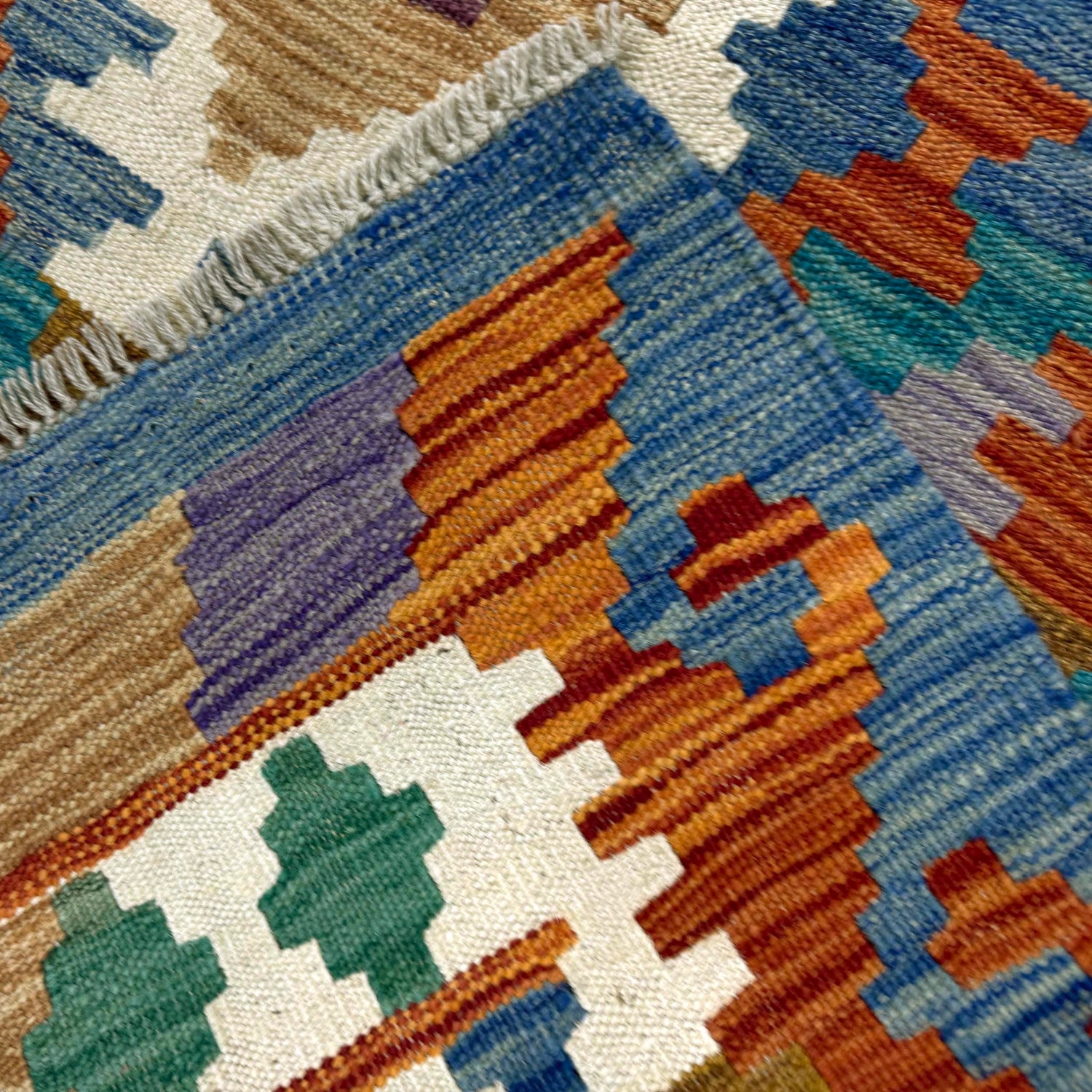 Medium Size Chobi Kilim 5' 8" x 8' 0" ft / 173 x 243 cm - No. Y39330