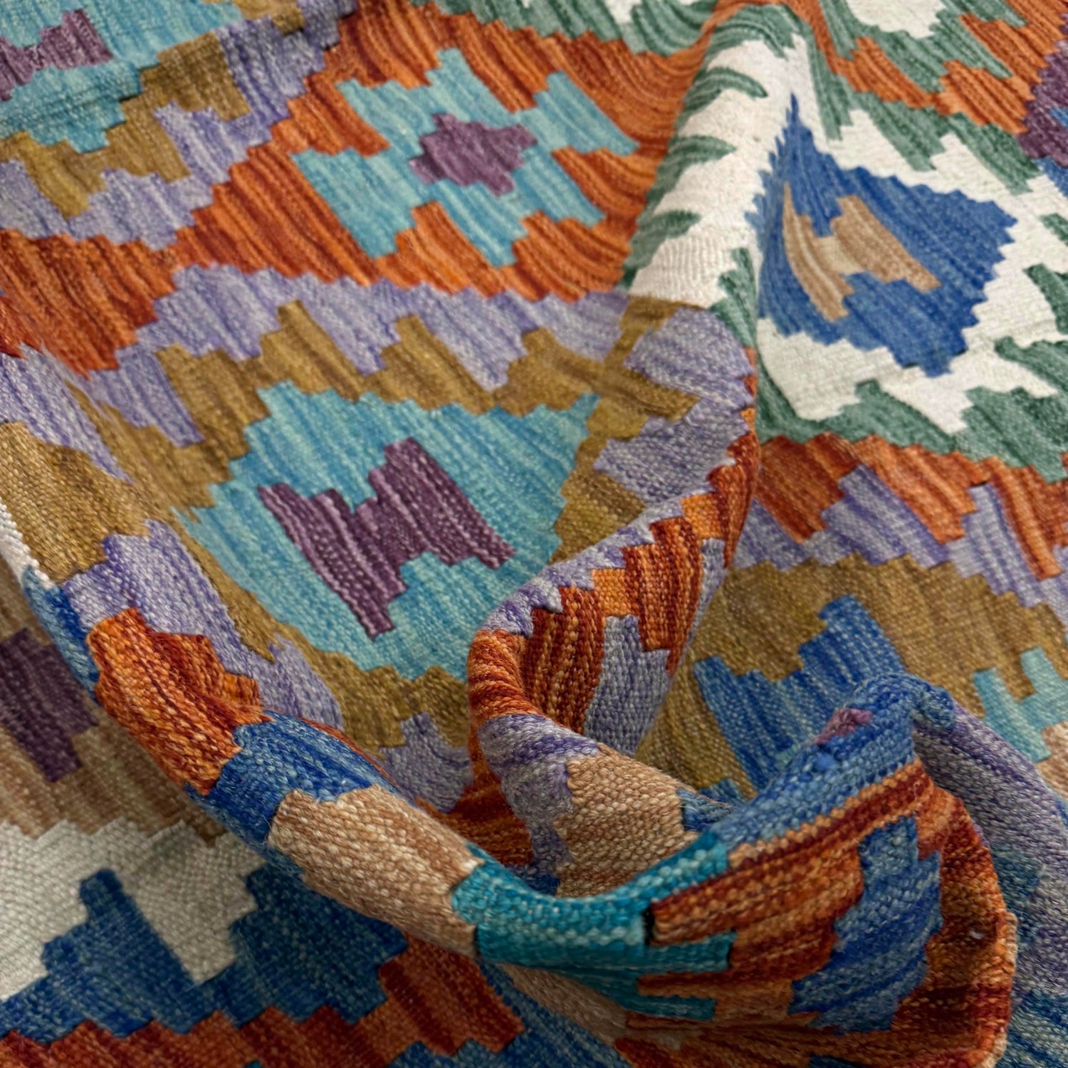 Medium Size Chobi Kilim 5' 8" x 8' 0" ft / 173 x 243 cm - No. Y39330