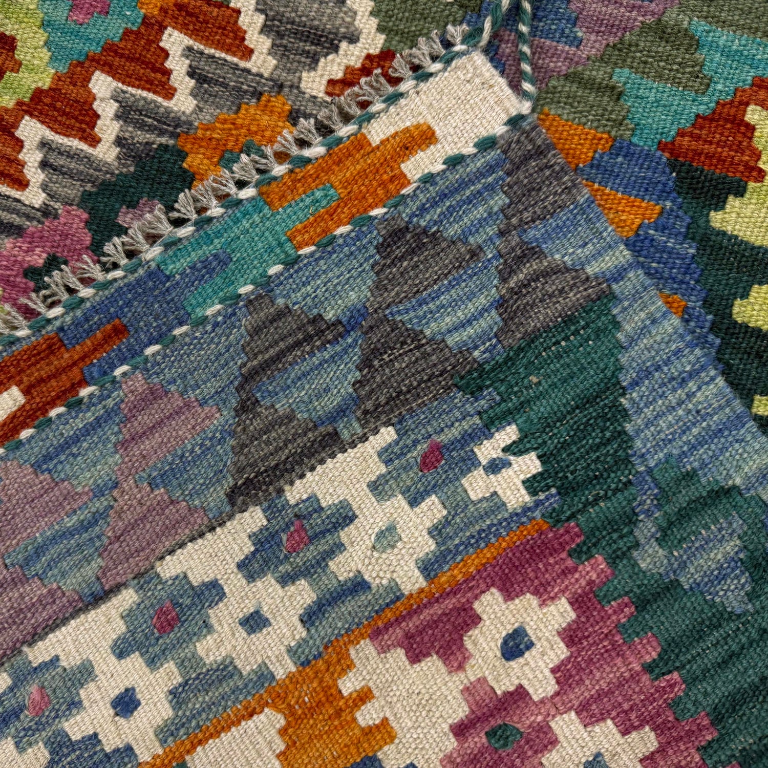 Hand Knotted Flatweave Kilim 4' 3" x 6' 3" ft / 130 x 191 cm - No. Y39345