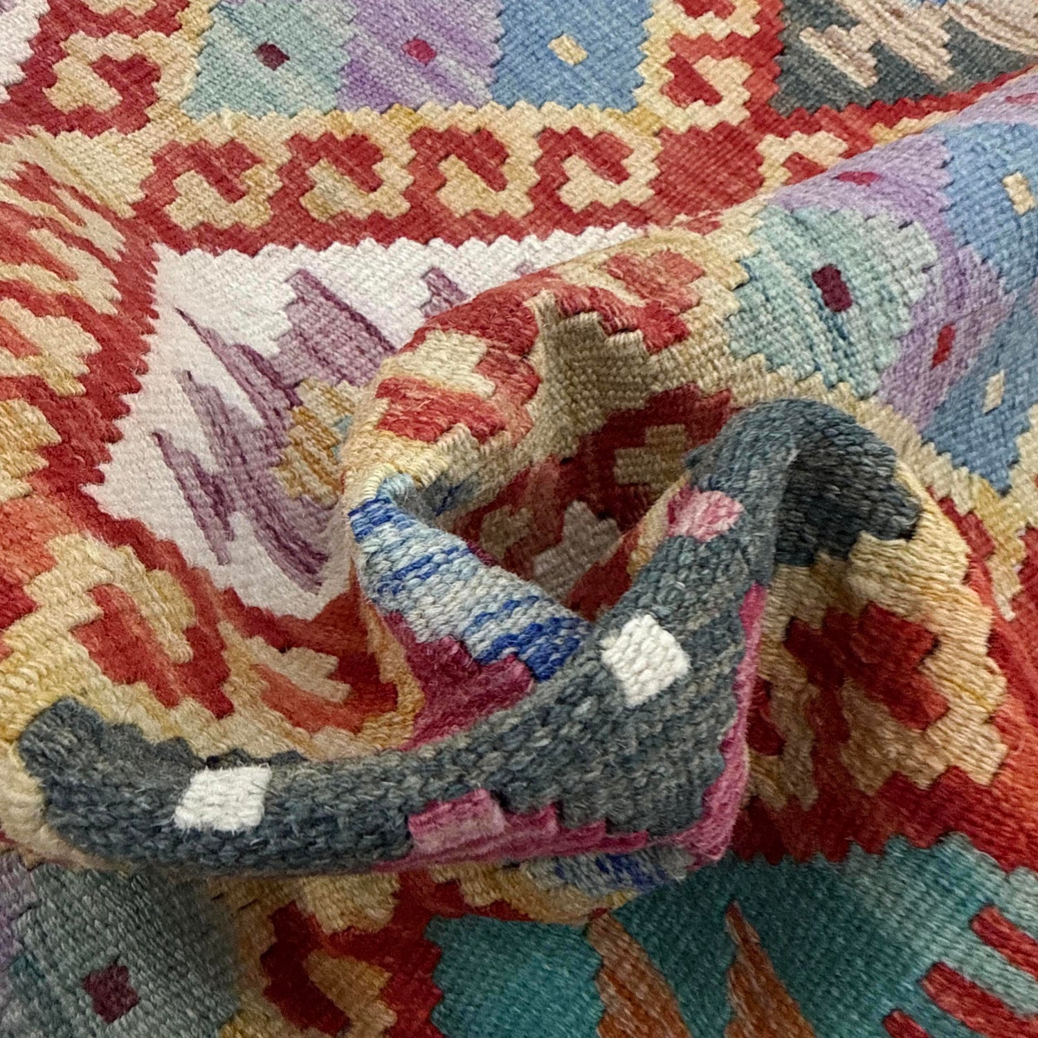 Hand Knotted Flatweave Kilim 2' 7" x 4' 2" ft / 78 x 127 cm - No. Y39385