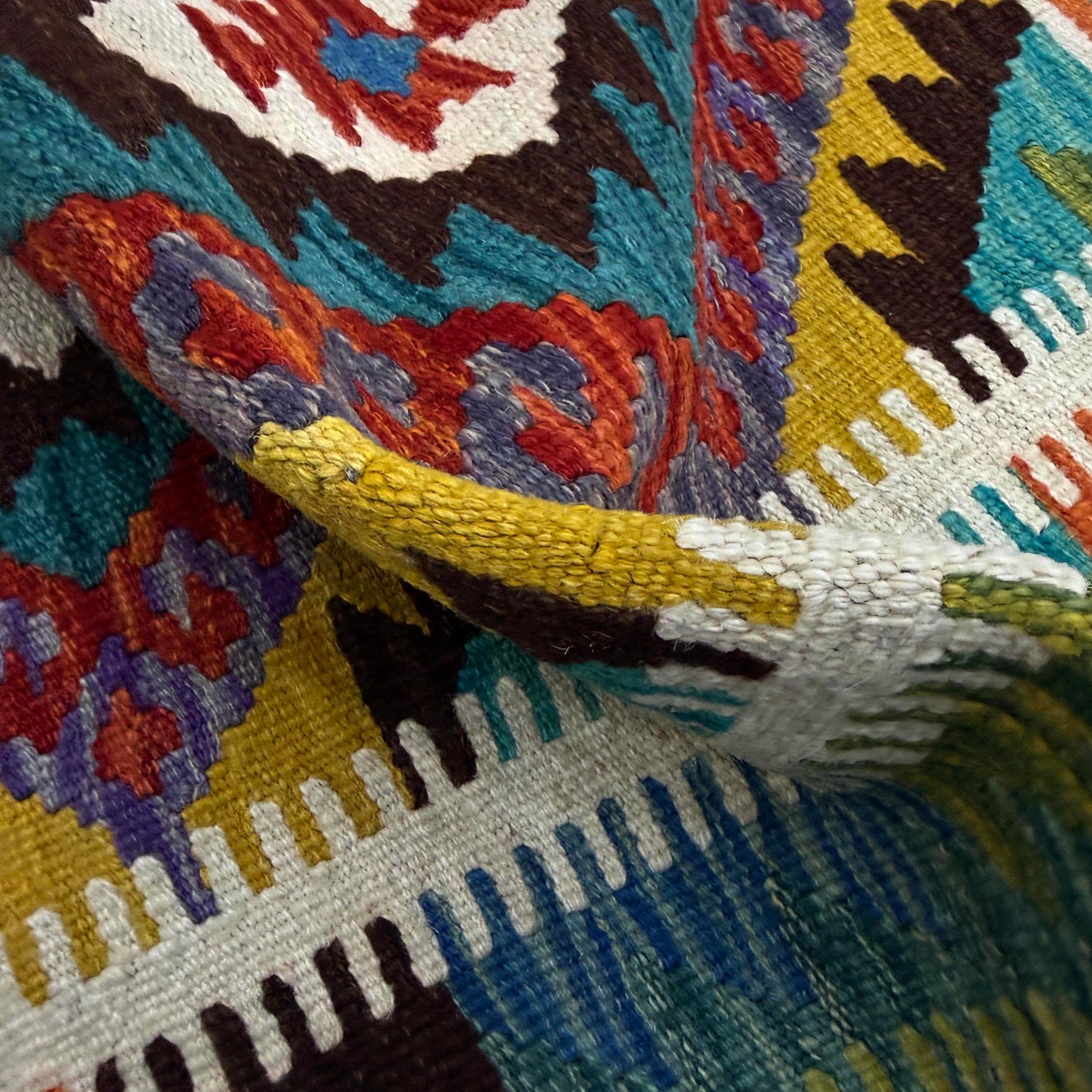 Hand Made Afghan Kilim 2' 9" x 3' 9" ft / 84 x 114 cm - No. Y39388