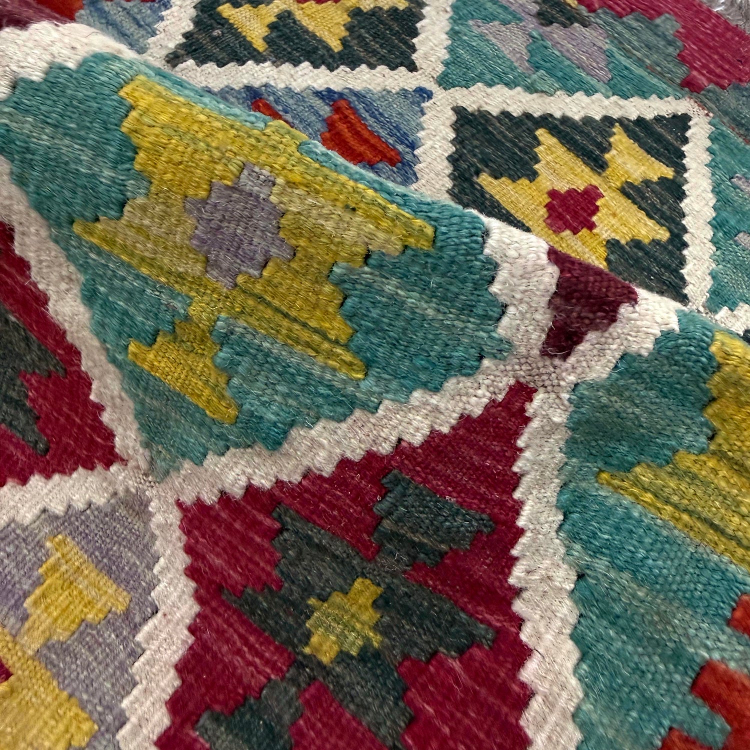 Multi Color ful Flat-Weave Wool Kilim 2' 9" x 3' 7" ft / 84 x 110 cm - No. Y39392