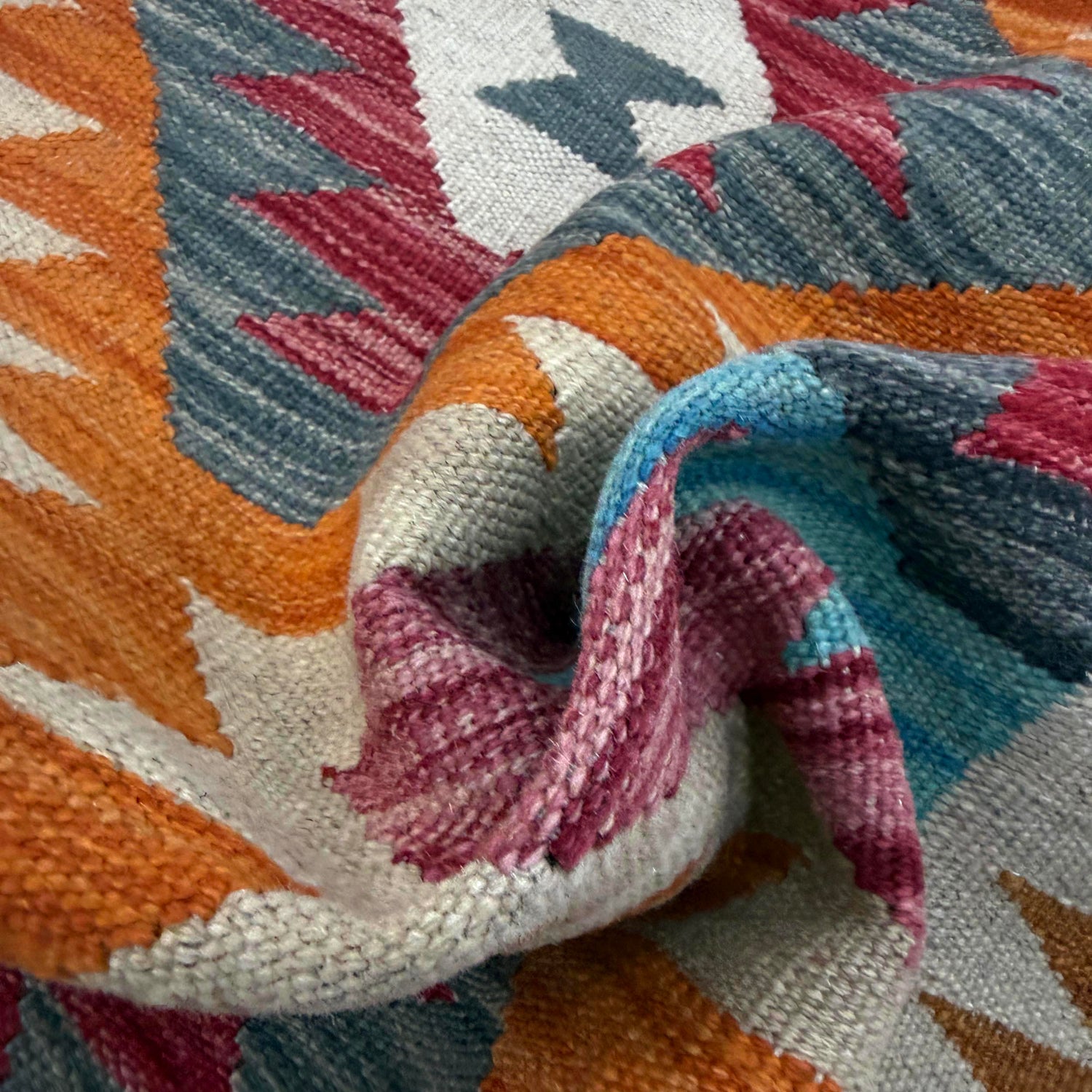Multi Color ful Flat-Weave Wool Kilim 2' 7" x 3' 10" ft / 78 x 118 cm - No. Y39393