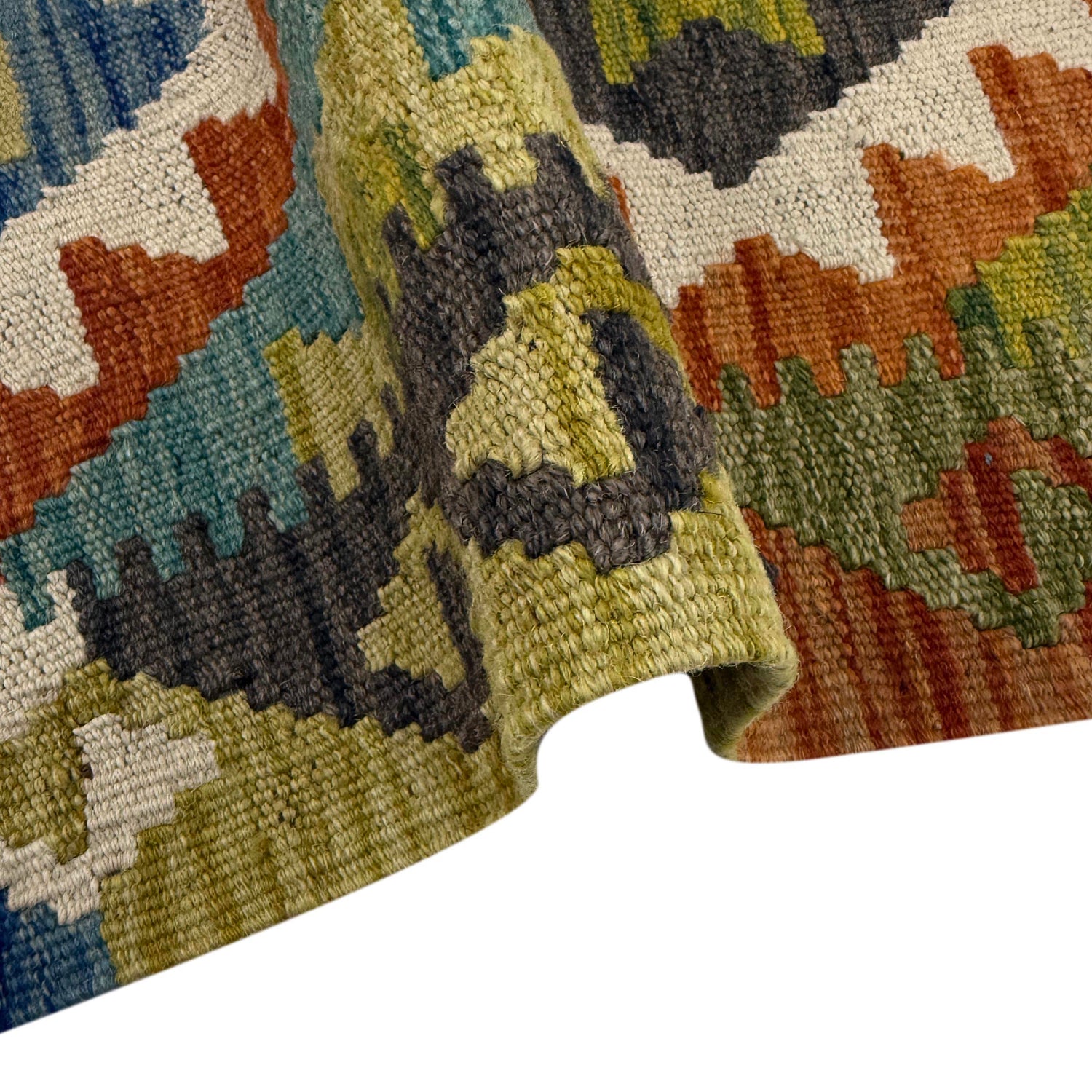Handmade Turkish Design Wool Kilim 2' 5" x 4' 1" ft / 74 x 125 cm - No. Y39400