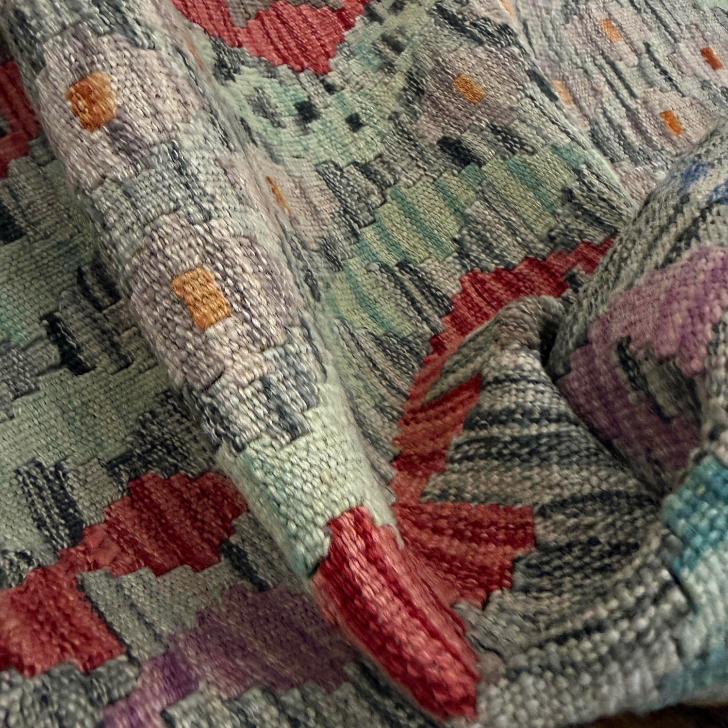 Hand Woven Wool Kelim 5' 1" x 6' 6" ft / 155 x 198 cm - No. Y39444