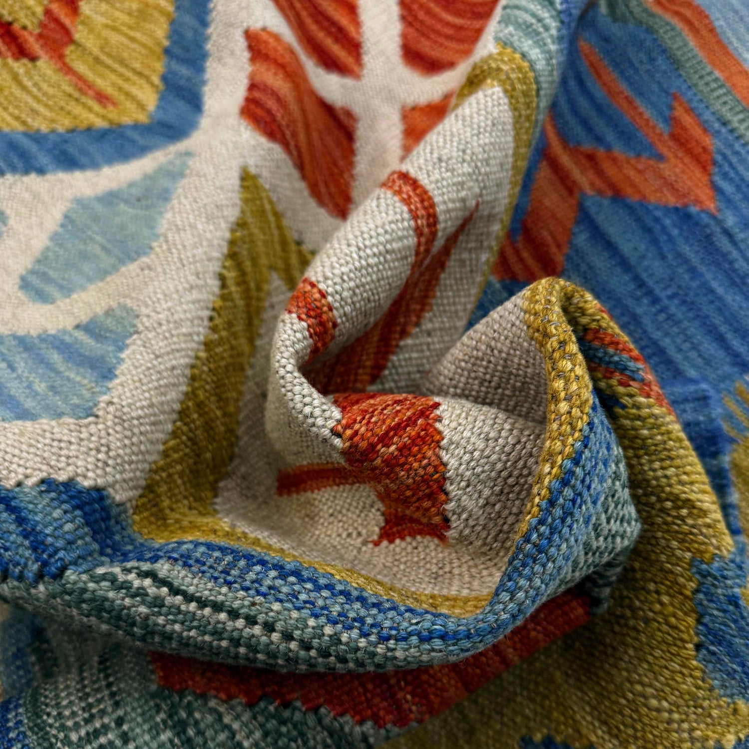 Hand Knotted Flatweave Kilim 5' 7" x 8' 0" ft / 170 x 244 cm - No. Y39472