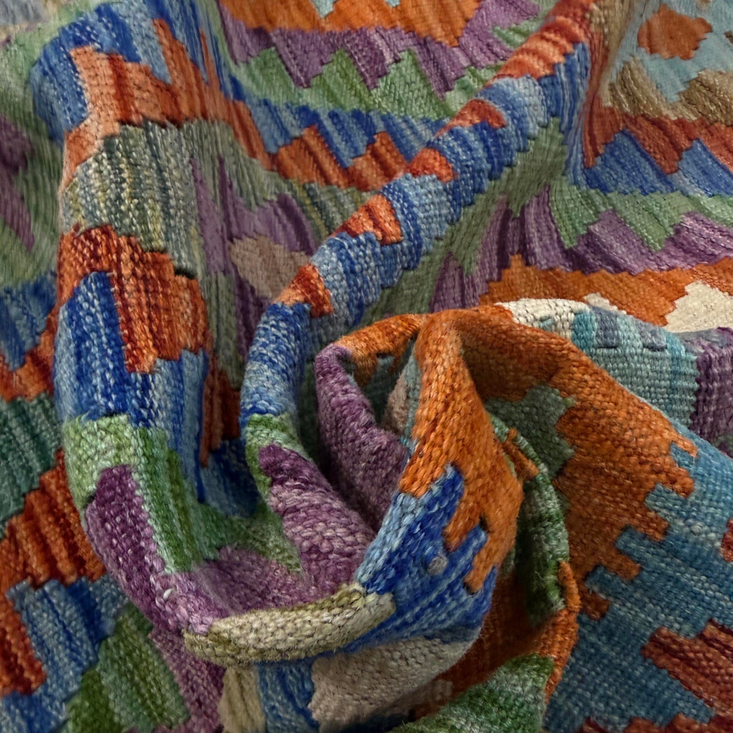 Hand Woven Wool Kelim 5' 9" x 8' 1" ft / 176 x 246 cm - No. Y39480