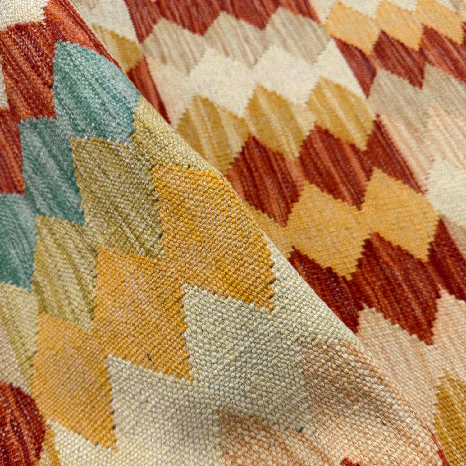 Handmade Vegetable Kilim 4' 2" x 5' 10" ft / 126 x 177 cm - No. Y39496