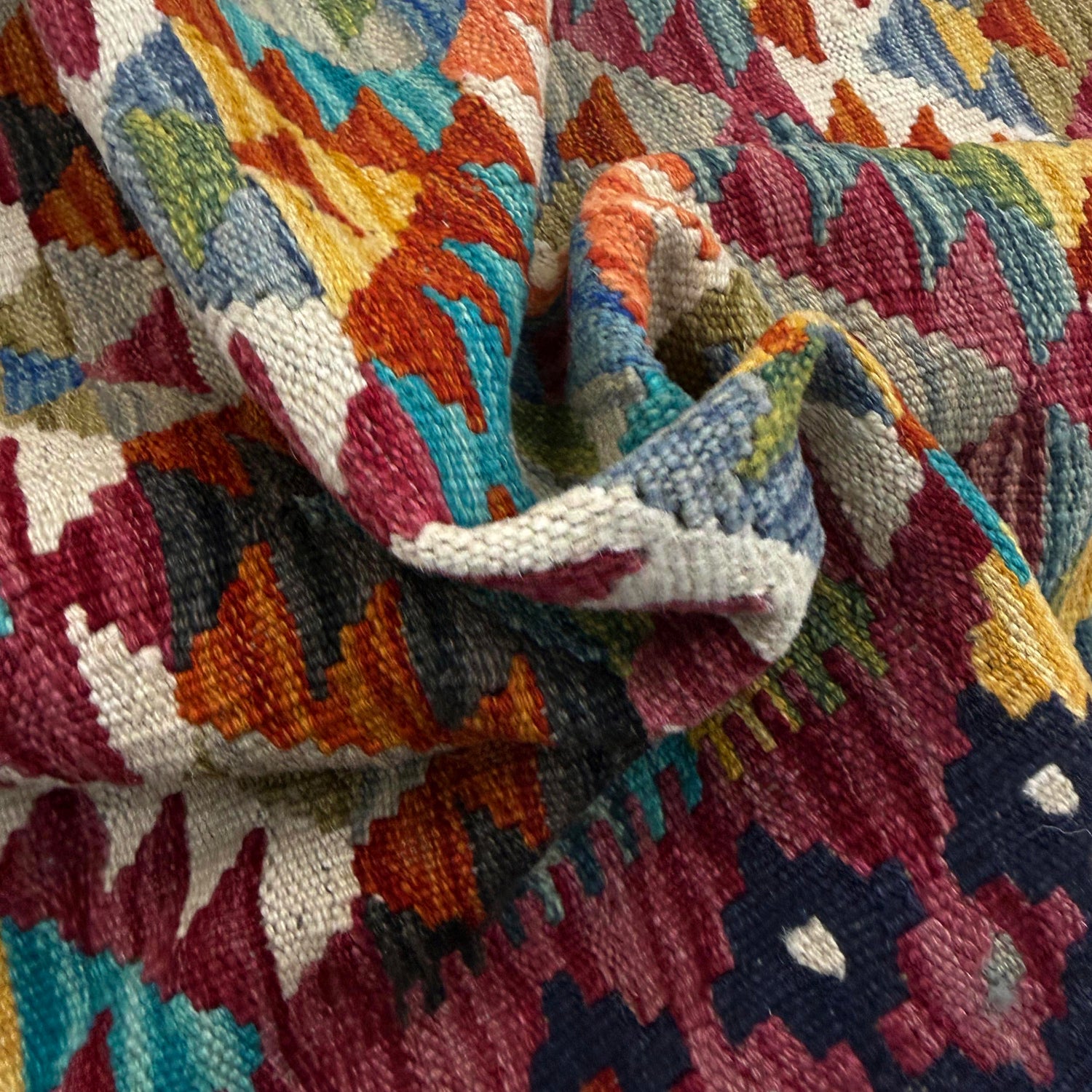 Hand Woven Wool Kelim 5' 10" x 8' 2" ft / 178 x 250 cm - No. Y39517