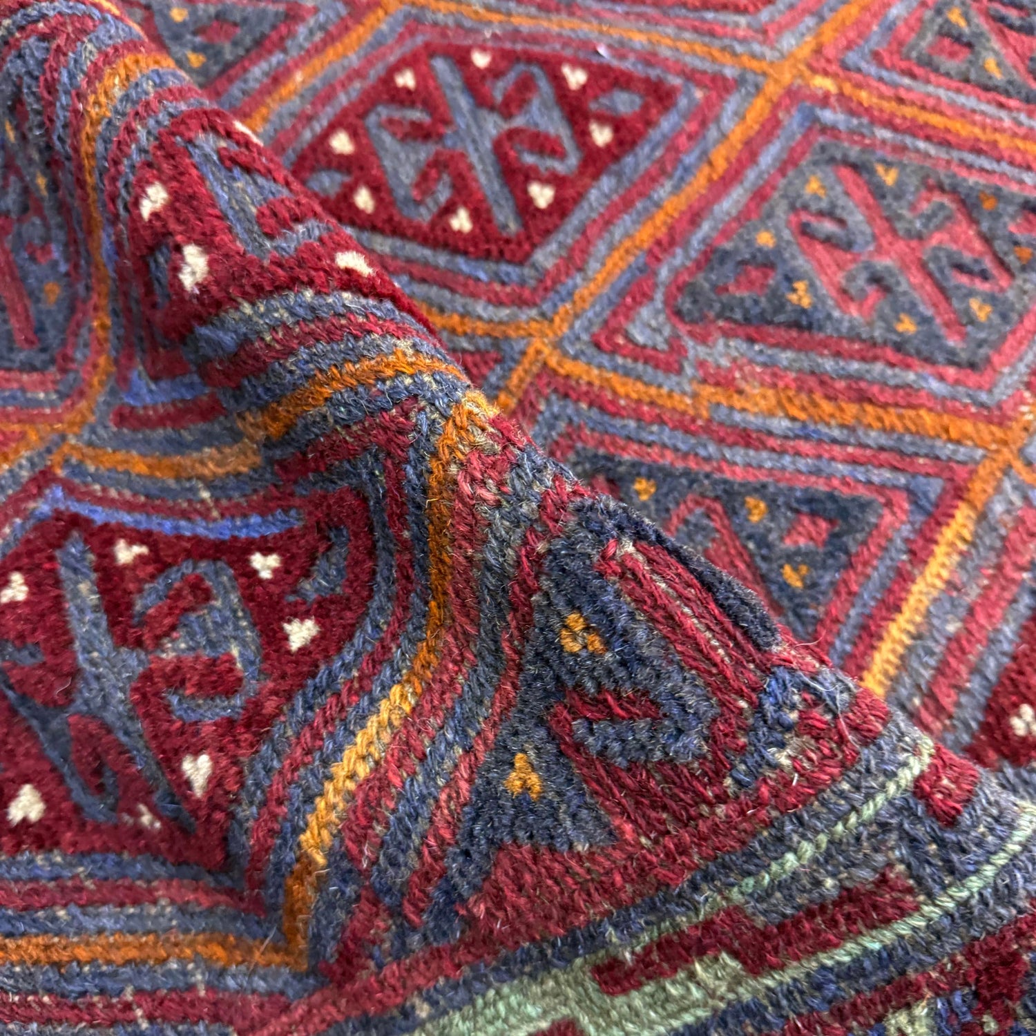 Small Square Mashwani Rug 3' 8" x 4' 2" ft / 113 x 126 cm - No. Y39539