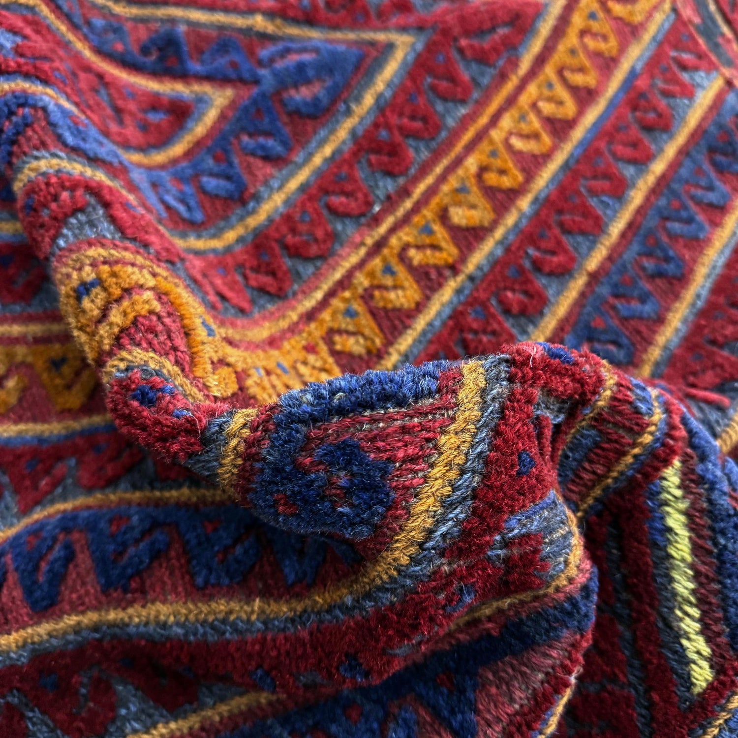 Multi Color Mashwani Small Area Rug 3' 11" x 4' 2" ft / 120 x 126 cm - No. Y39546