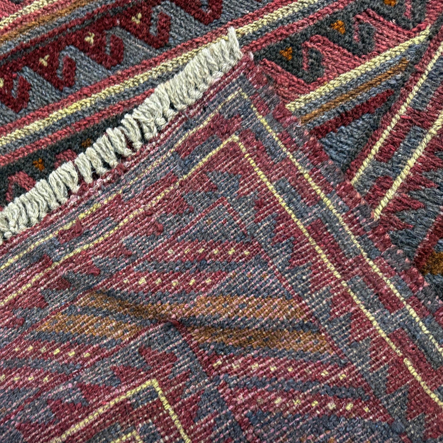 Hand Knotted Mashwani Area Rug 3' 8" x 4' 2" ft / 113 x 128 cm - No. Y39548