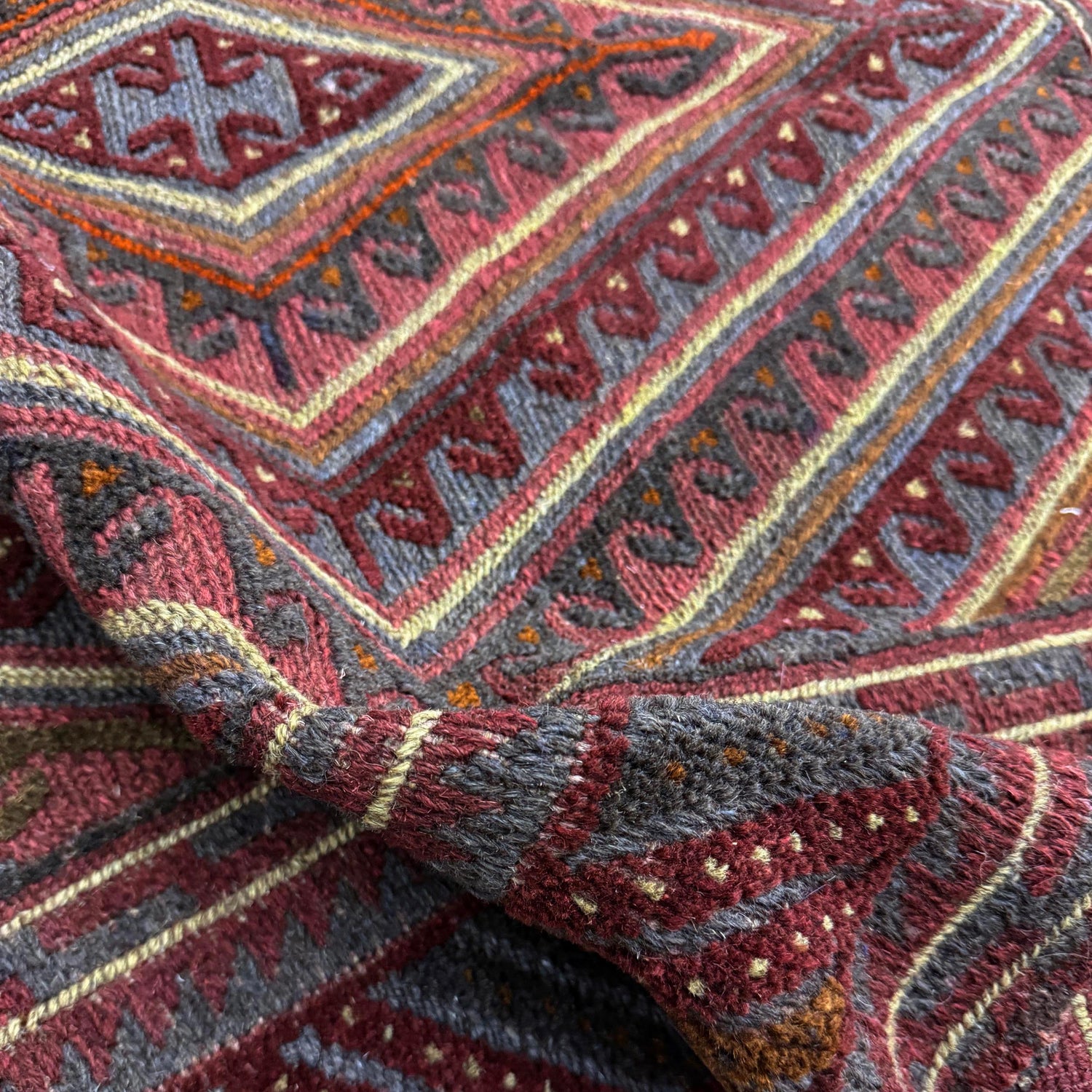 Hand Knotted Mashwani Area Rug 3' 8" x 4' 2" ft / 113 x 128 cm - No. Y39548