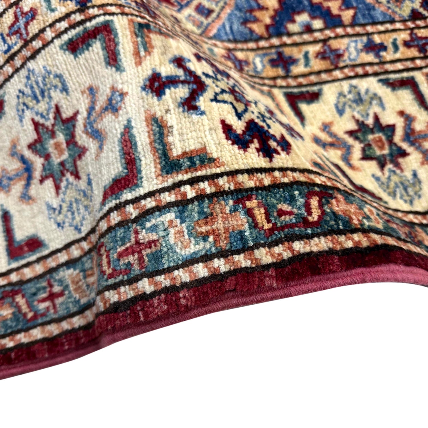 Fine Kazak Oriental Rug 4' 0" x 5' 11" ft / 123 x 181 cm - No. Y39555