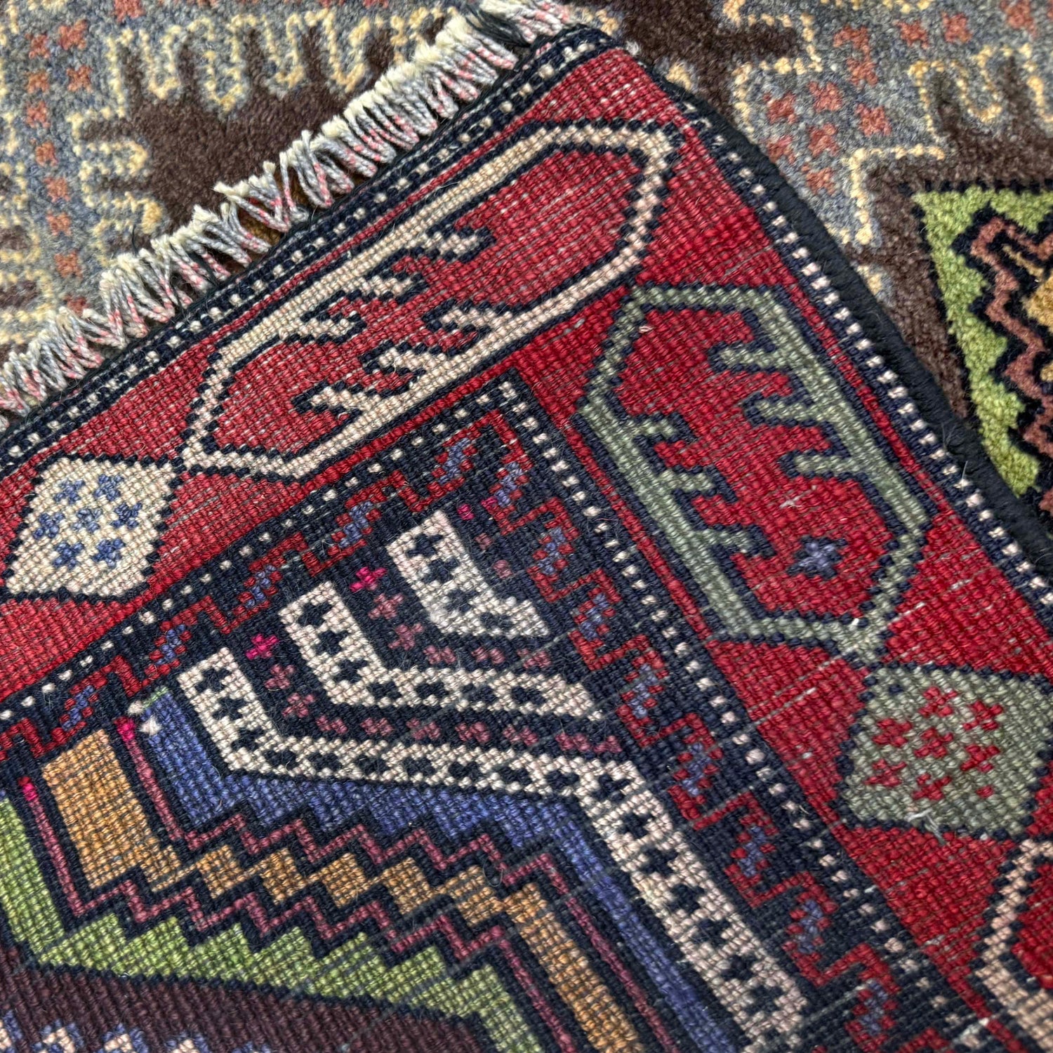 Baluch Small Size Rug 2' 9" x 4' 5" ft / 83 x 134 cm - No. Y39580