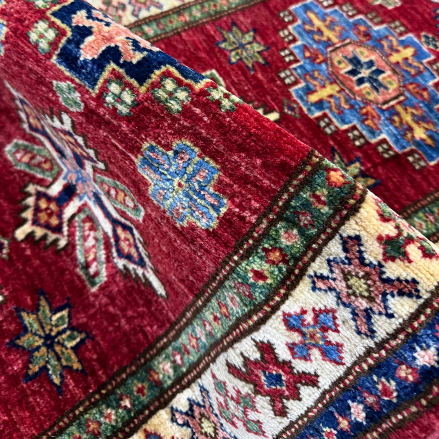 Fine Kazak Oriental Runner Rug 2' 0" x 5' 6" ft / 60 x 167 cm - No. Y39593